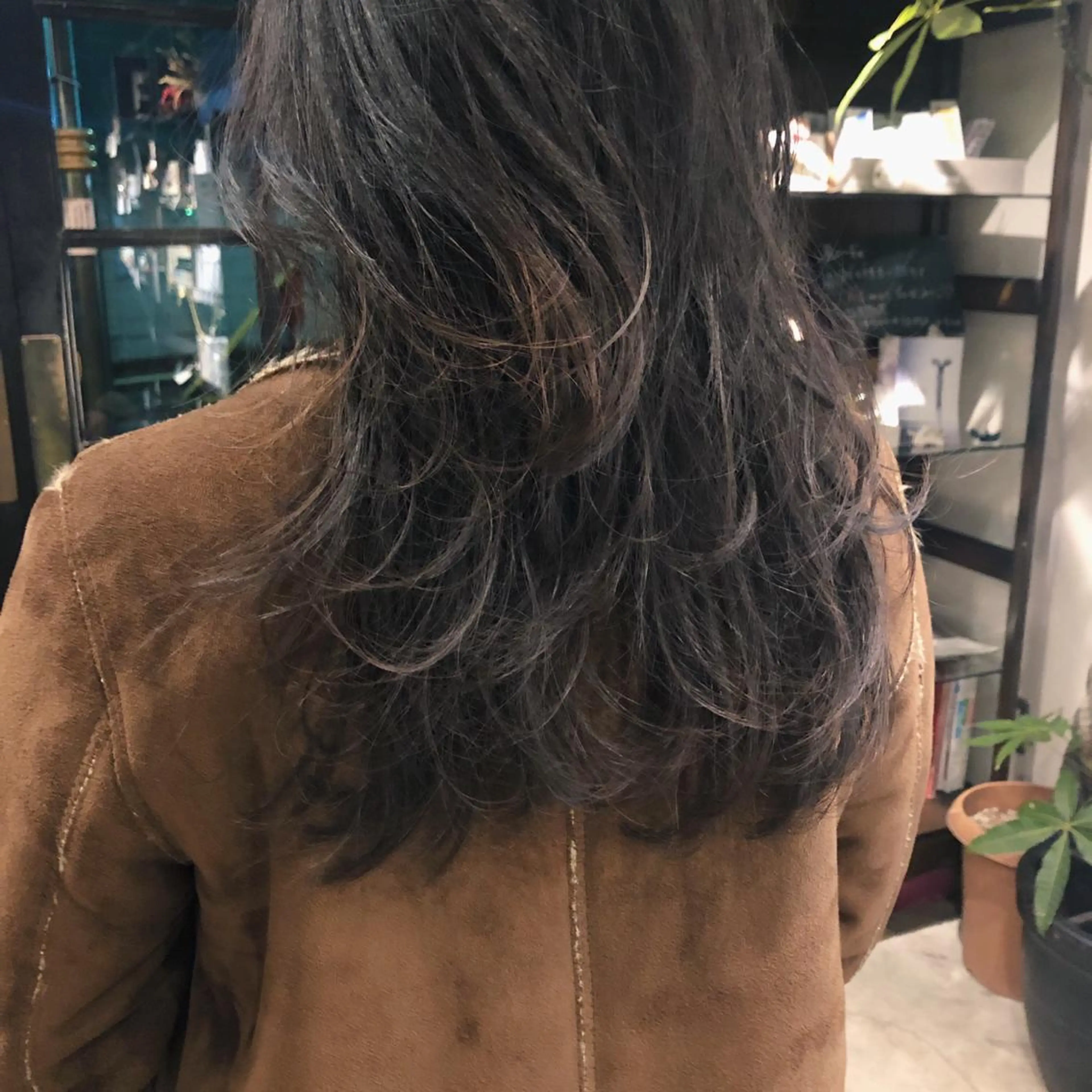 セミロング レイヤーカット カット 吉川 愛美李のヘアスタイル