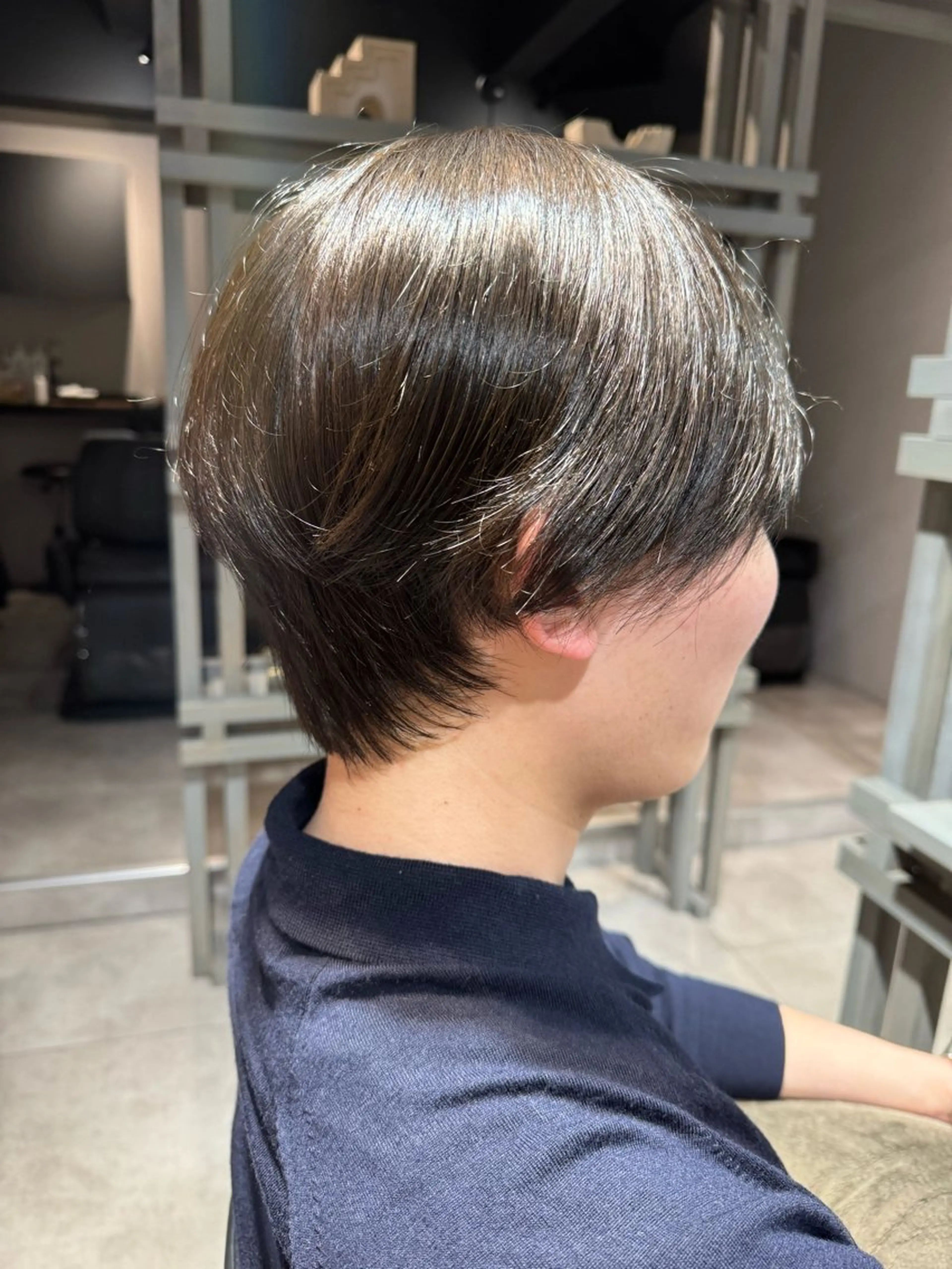 ミディアム メンズ メンズウルフカット ウルフカット 似合う髪型が 分からない方へのヘアスタイル