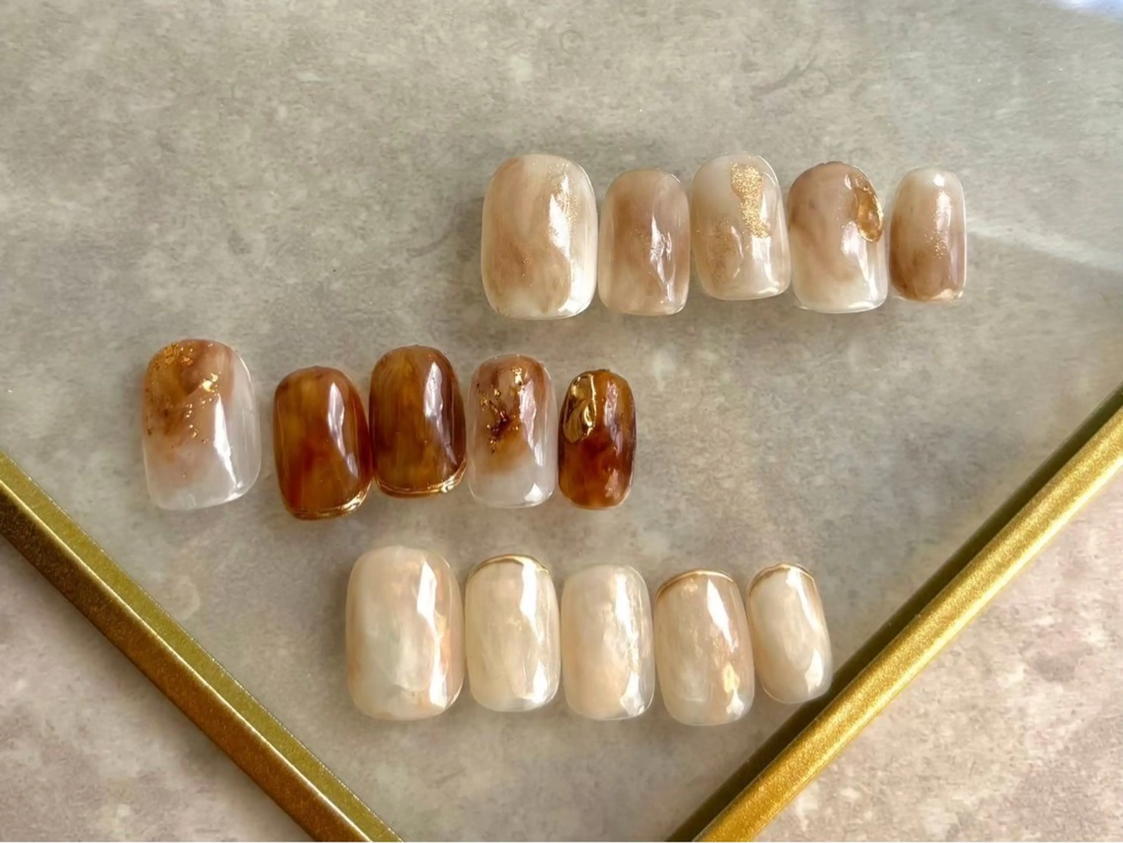 ネイル ニュアンスネイル aoi .のネイルデザイン