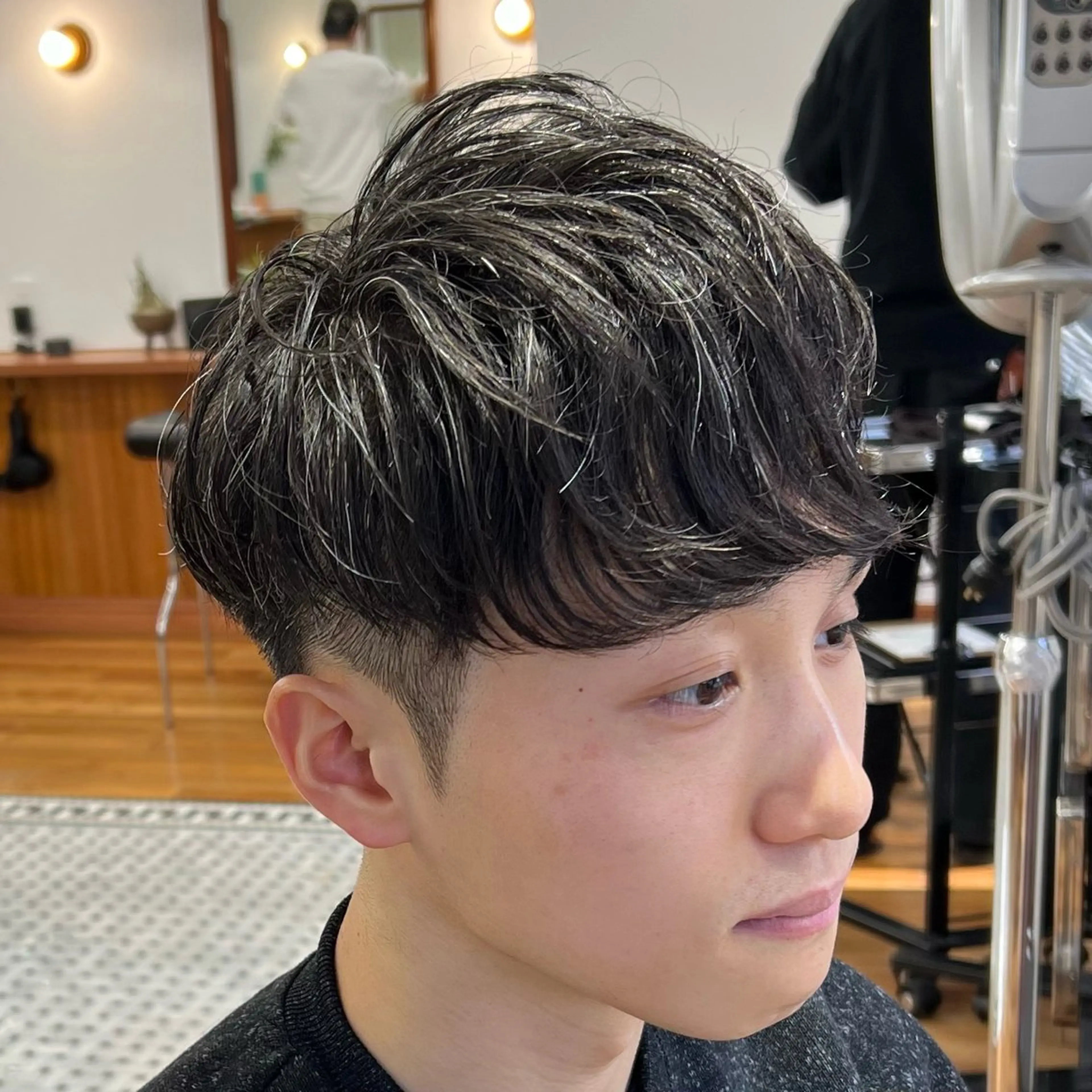 ショート メンズ くせ毛 ショートヘア カット メンズカット✂️ スキンフェード伊藤陸のヘアスタイル