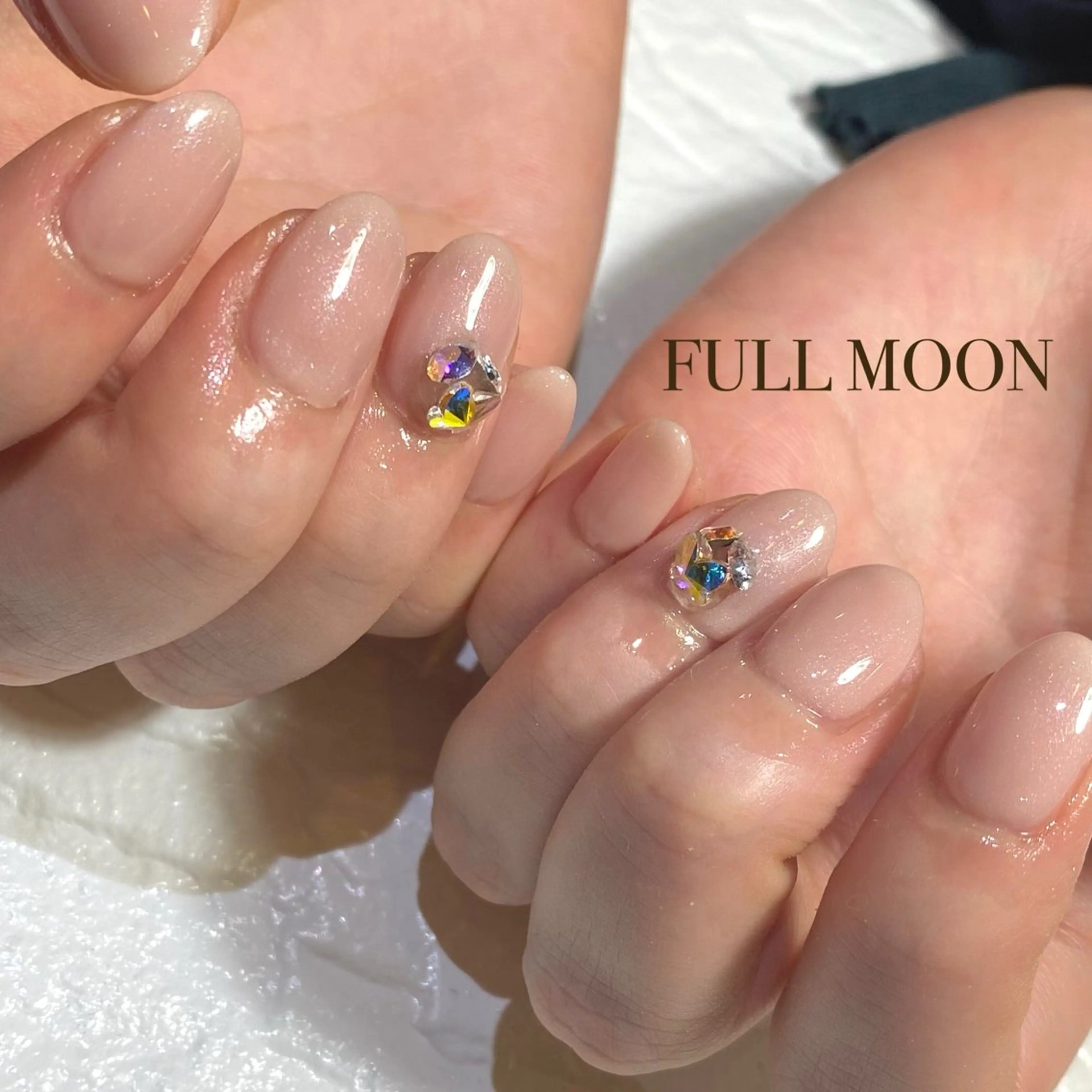 ネイル ハンドネイル FULL MOONのネイルデザイン