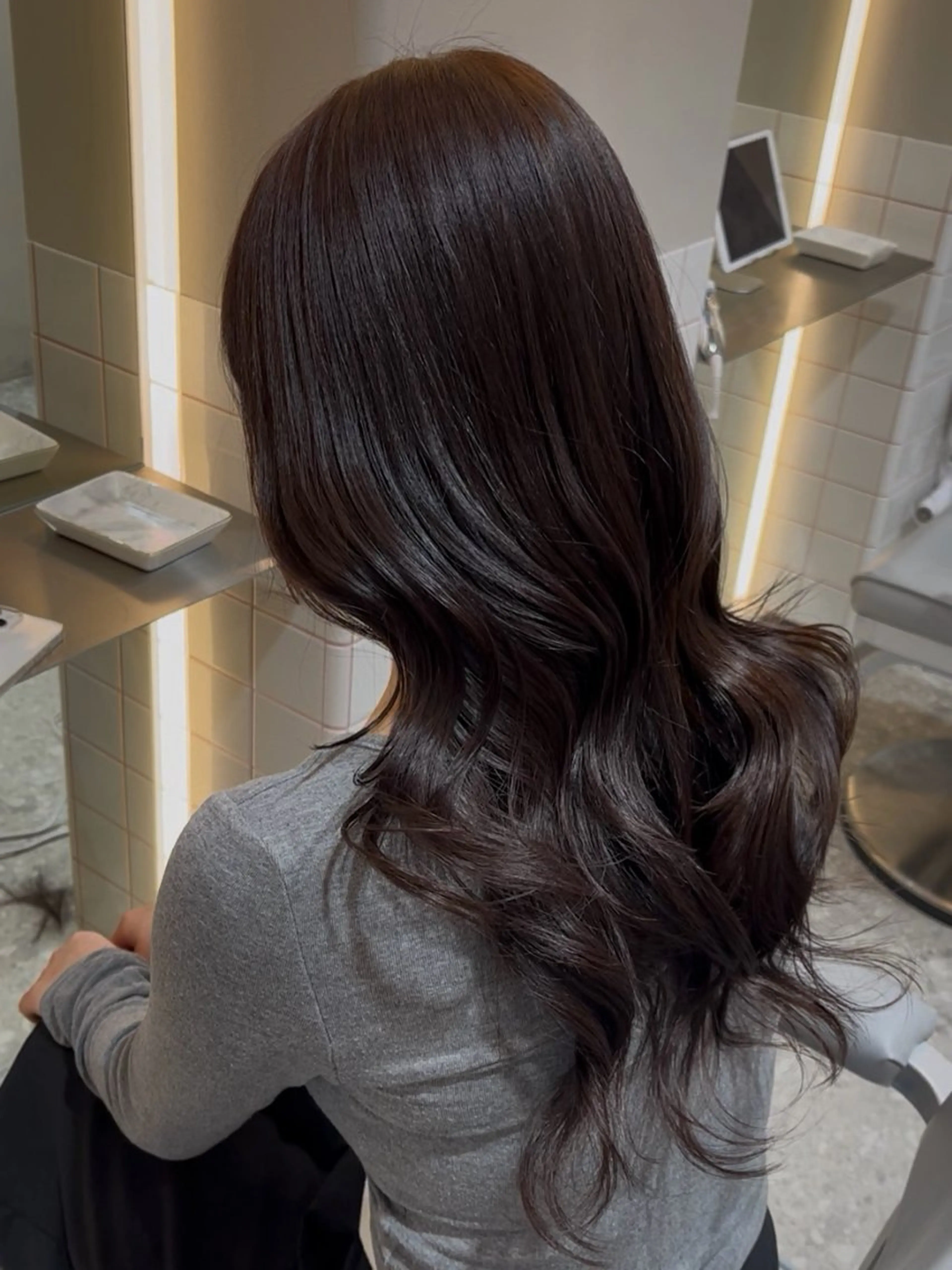ロング レイヤーカット 新宿🤍Maiのヘアスタイル
