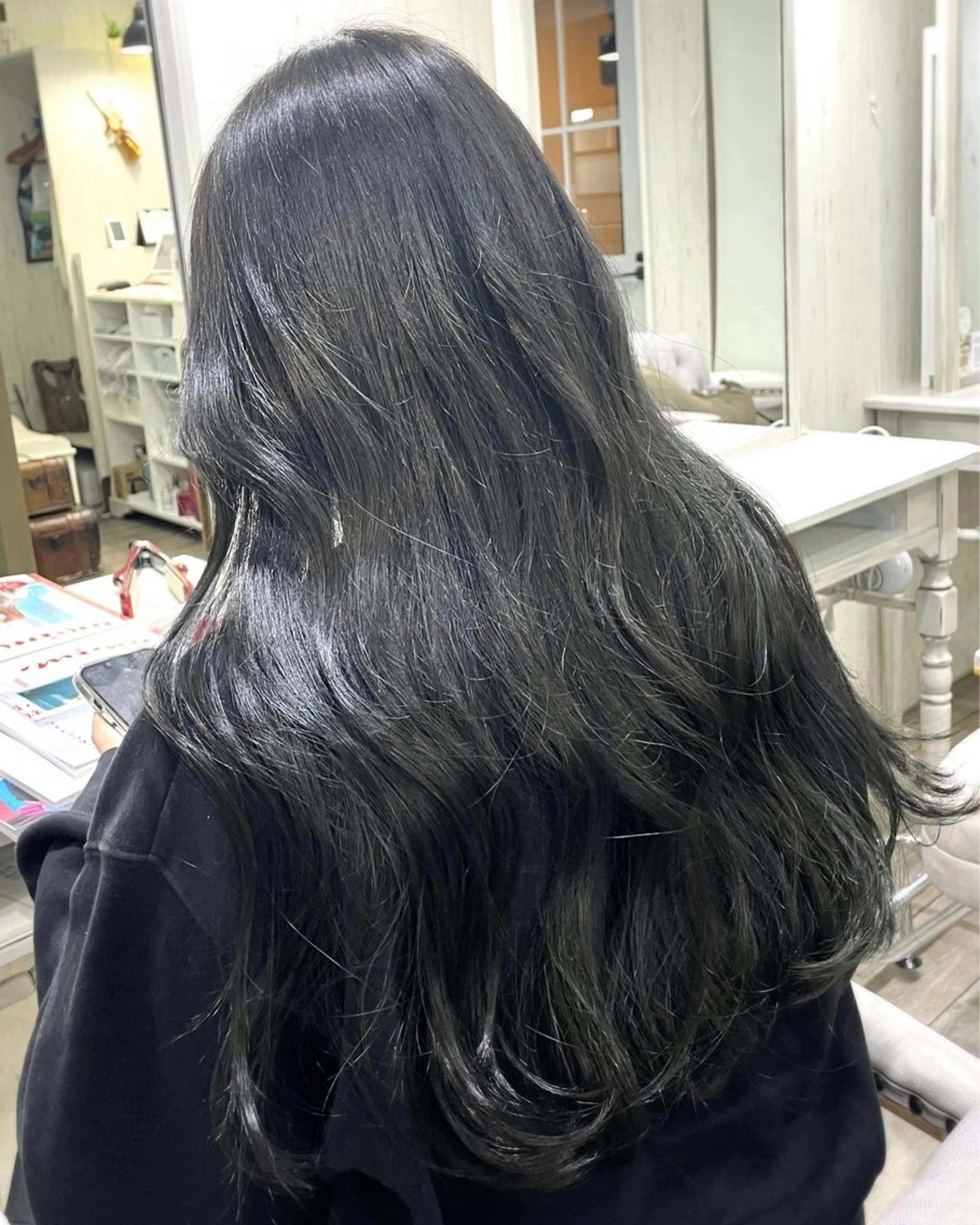 ロング ネモトメイナ🌿‬ 今月末で退職しますのヘアスタイル