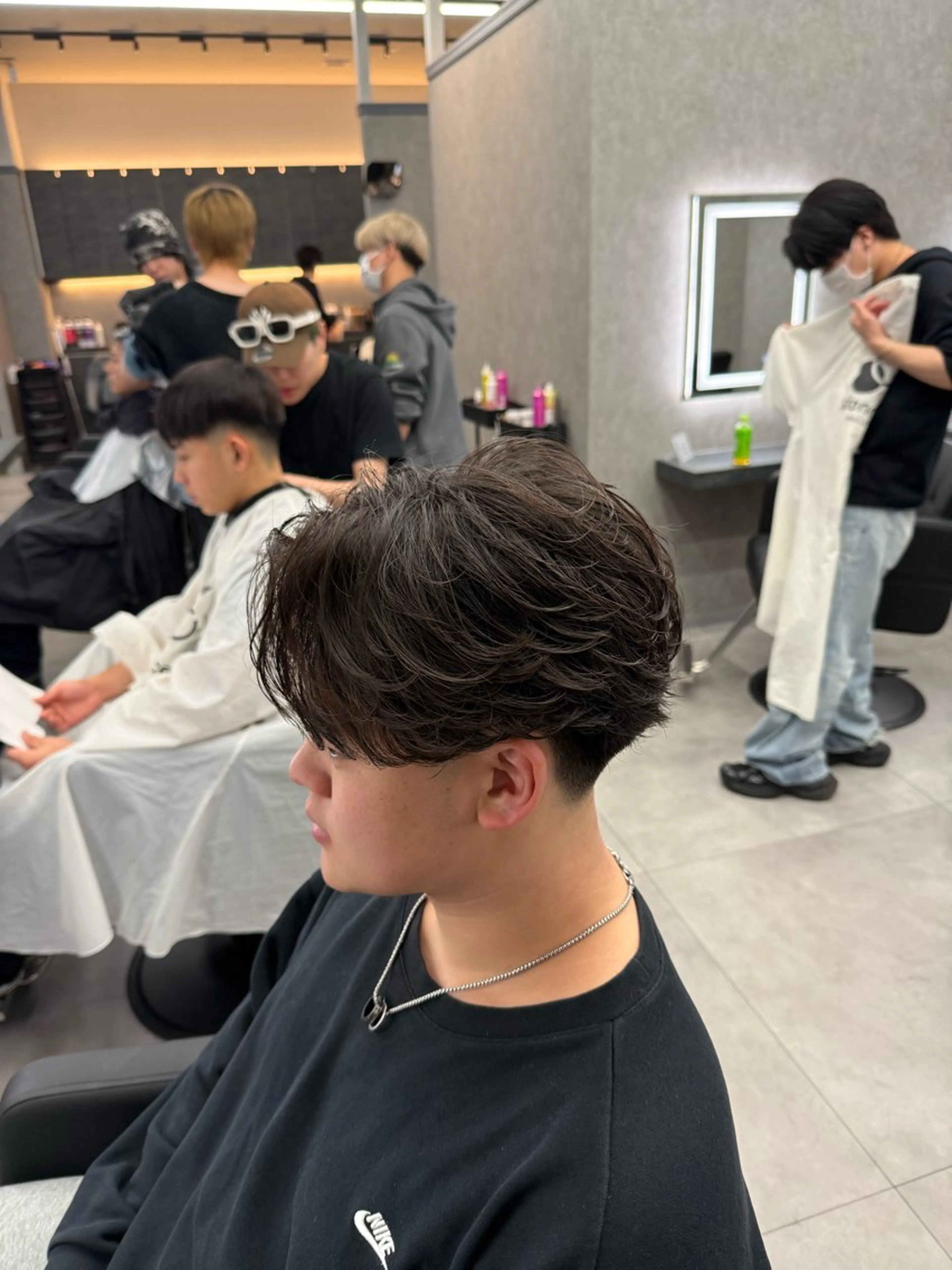 ショート カラー パーマ メンズ フェザーパーマ メンズパーマ カット パーマ メンズ特化 👑YUTAのヘアスタイル