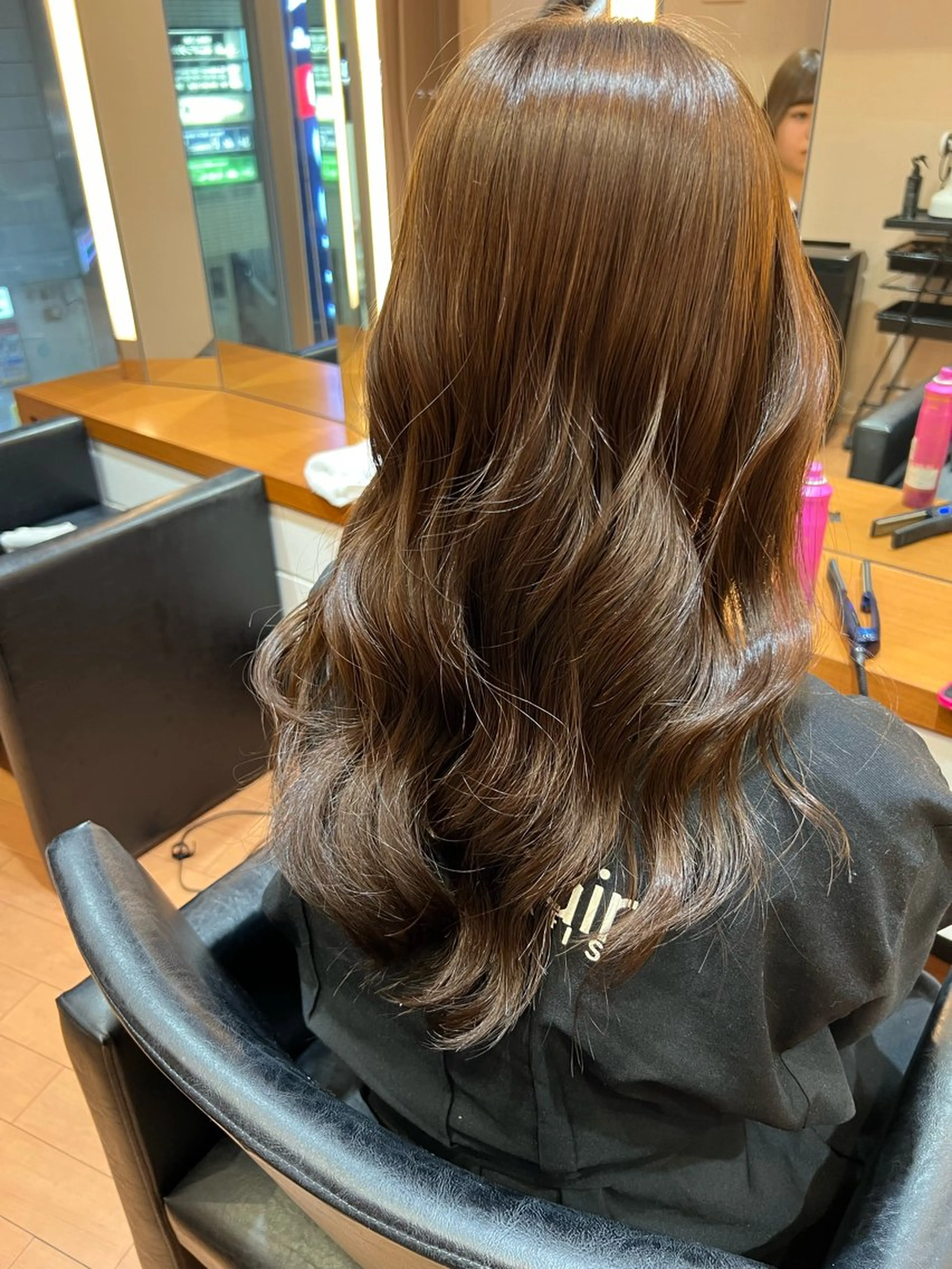 ロング カラー トリートメント 柴田 綺音のヘアスタイル