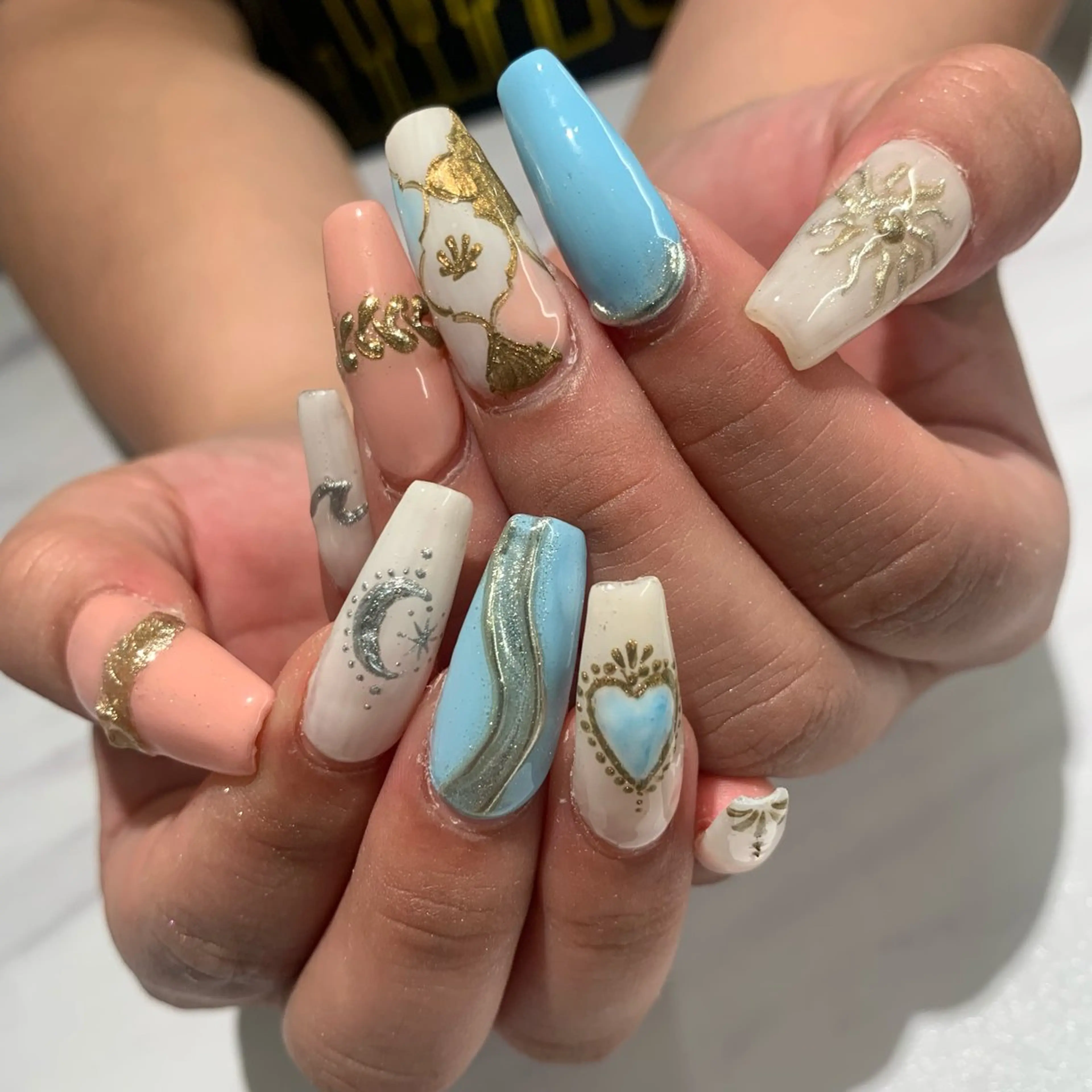 ロング ハンドネイル Nail's Kiiのネイルデザイン