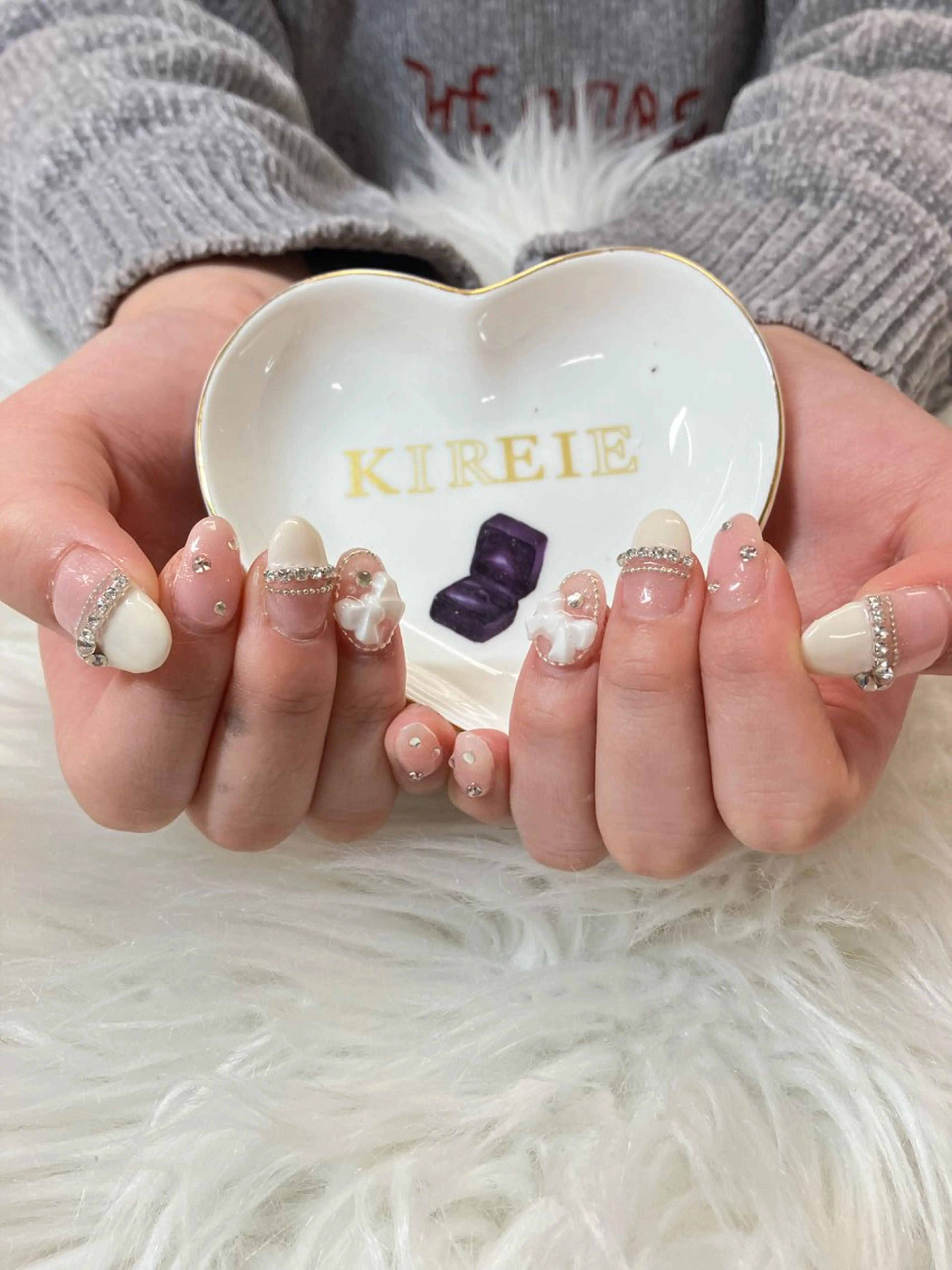 ネイル リボン NiuShe SERIのネイルデザイン