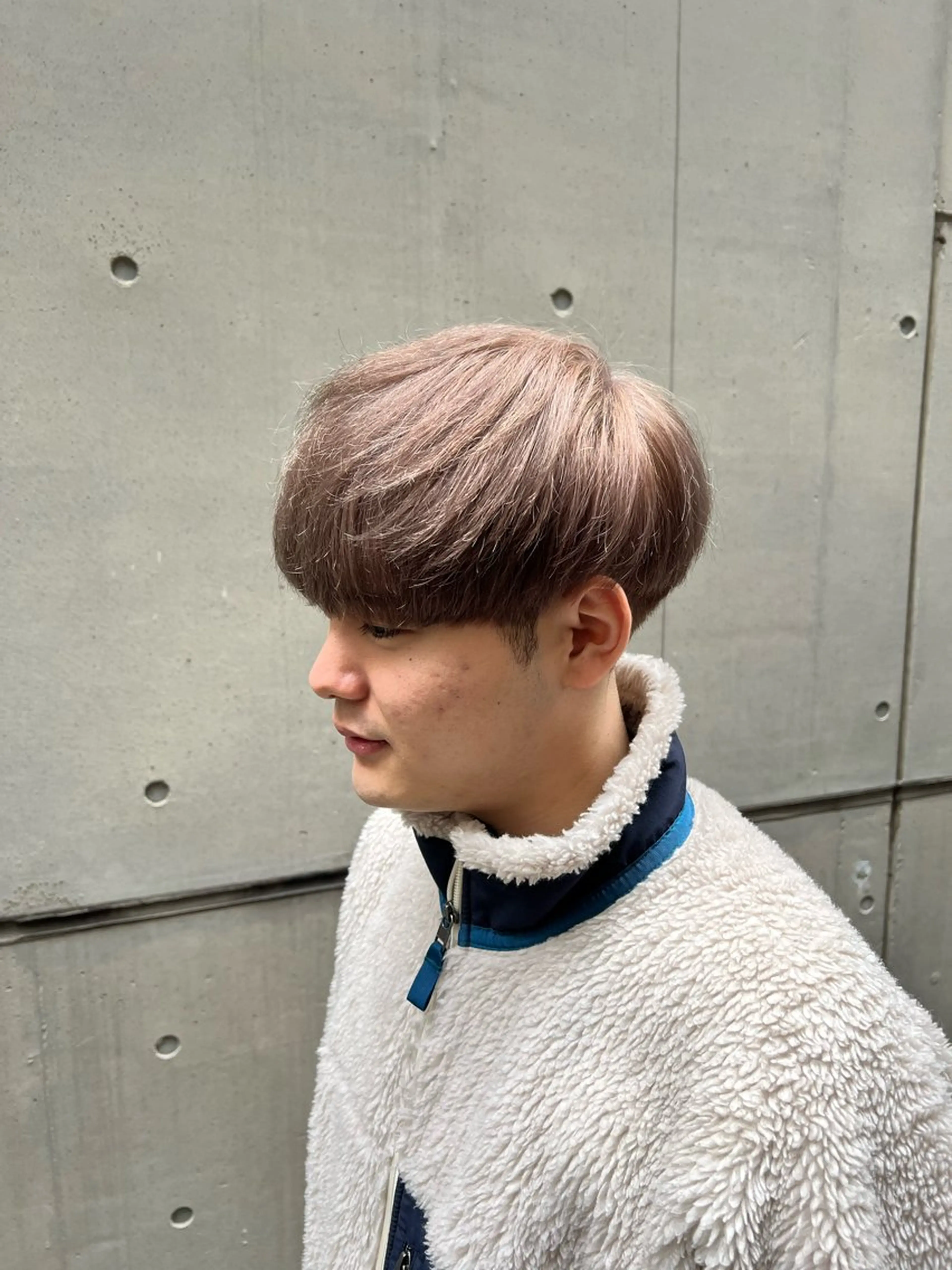 ショート カラー ベージュカラー ブリーチ ミルクティーベージュ Yui/ショート /シャドウパーマのヘアスタイル