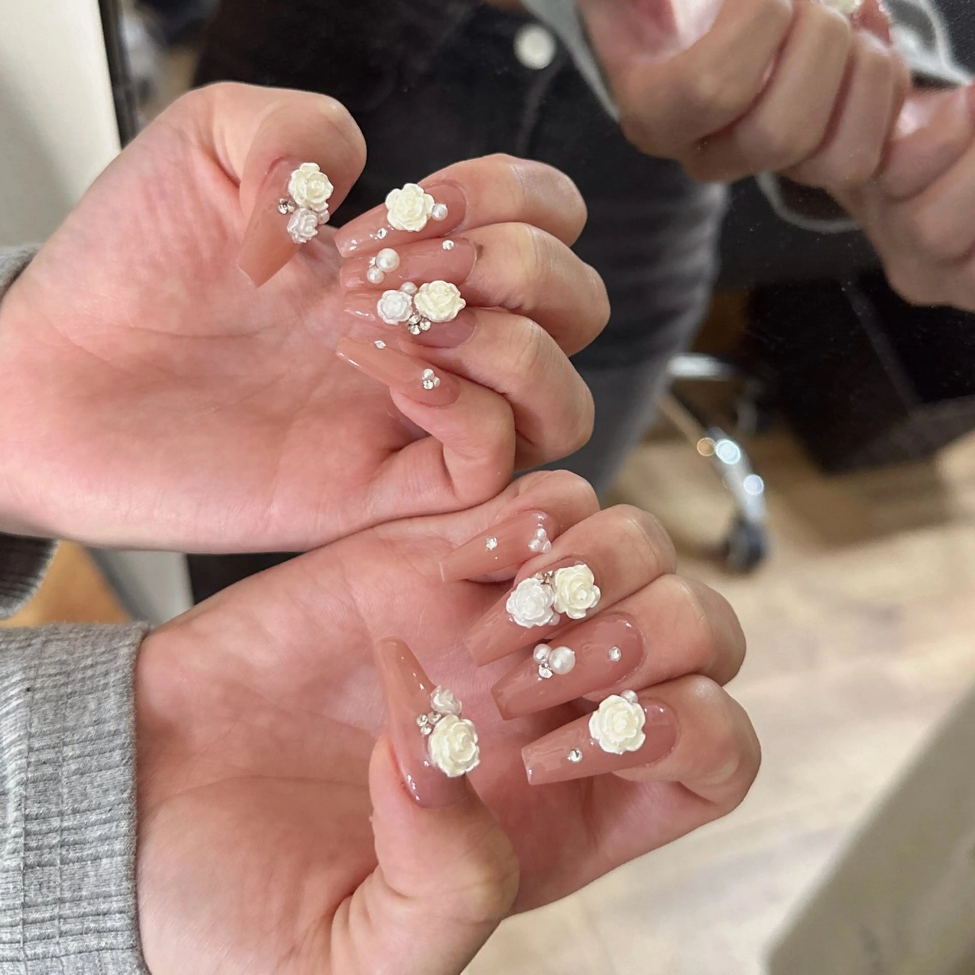 🉐🌟🔥自爪ワンカラー/ラメグラ(マグネット/フラシュ+550円)パーツつけ放題の写真