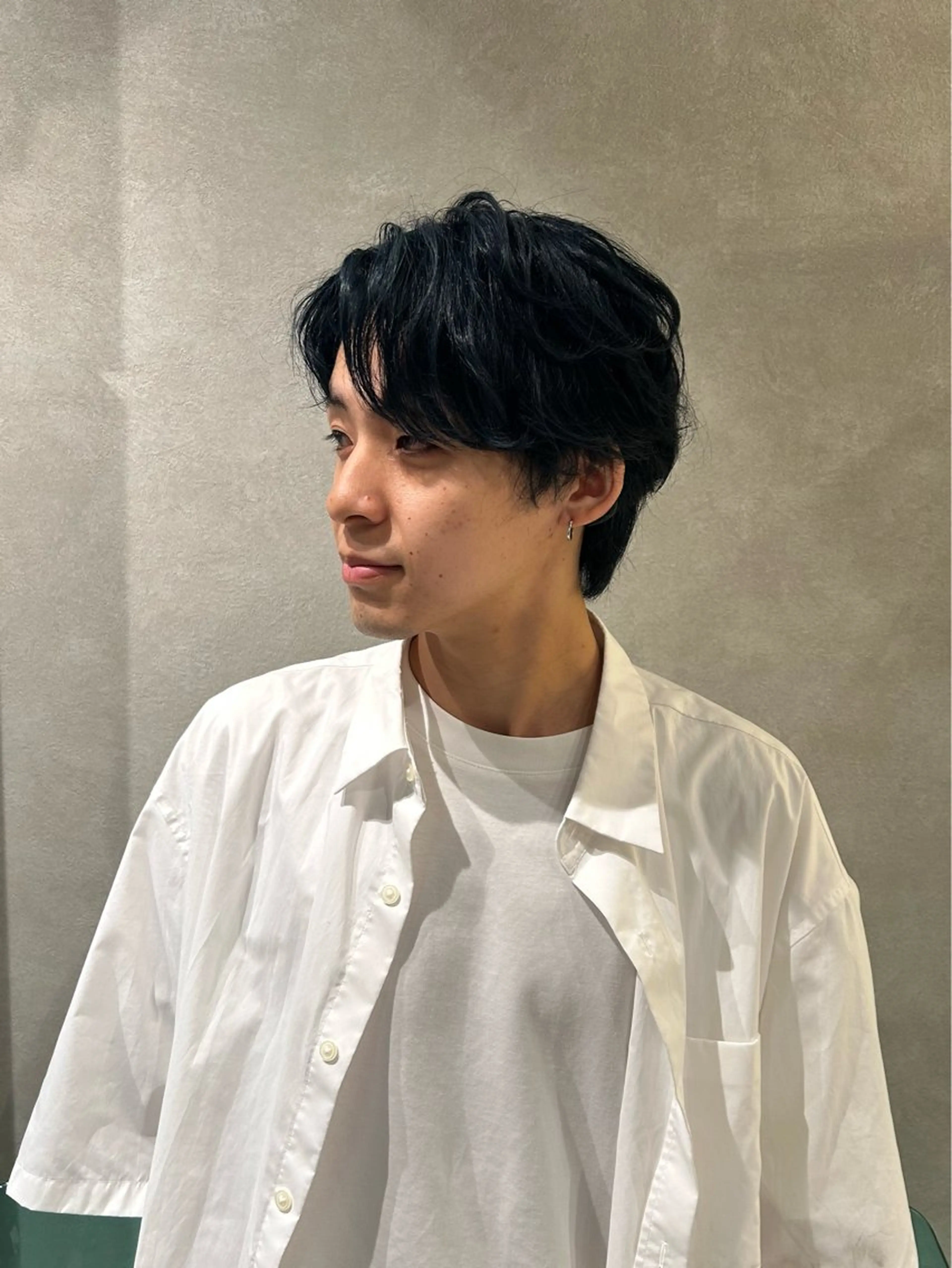 カラー メンズ 新宿 韓国 シャドウパーマ 志龍のヘアスタイル