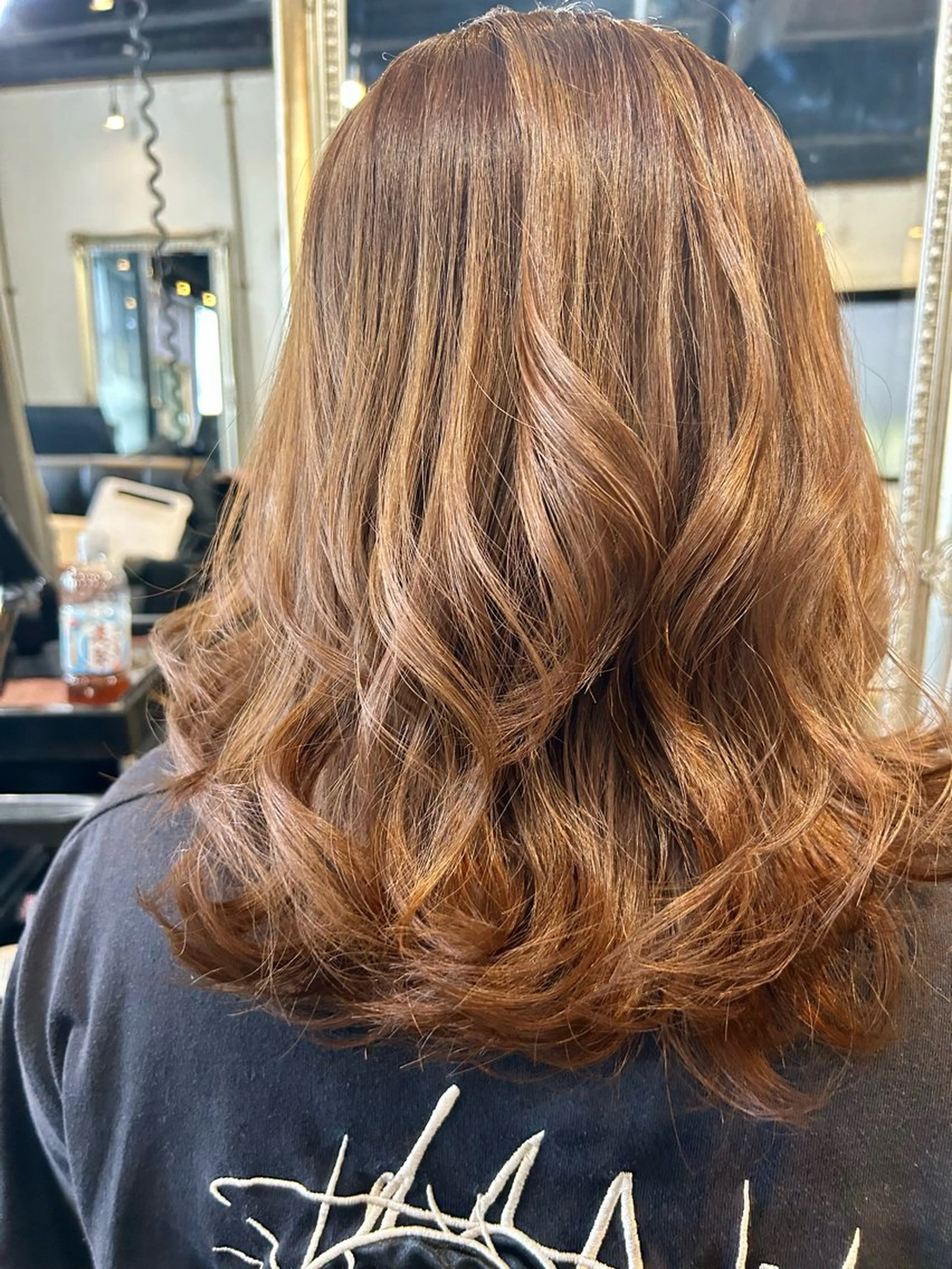 セミロング カラー カット ヘアカラー Julia🖤 縮毛矯正🌬️🩵のヘアスタイル