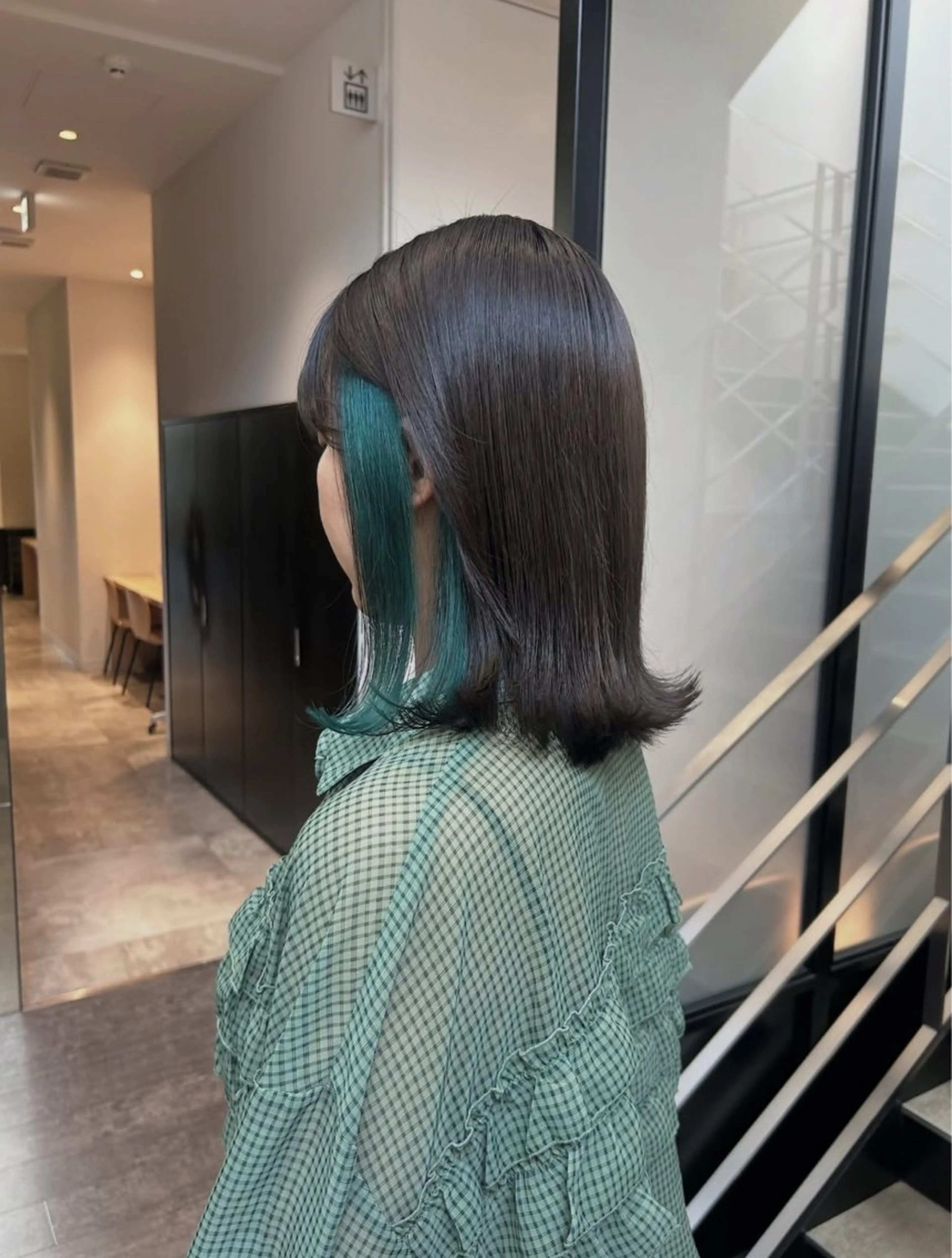 セミロング カラー インナーカラー トリートメント カット ヘアカラー stylist 🌸 kana.のヘアスタイル