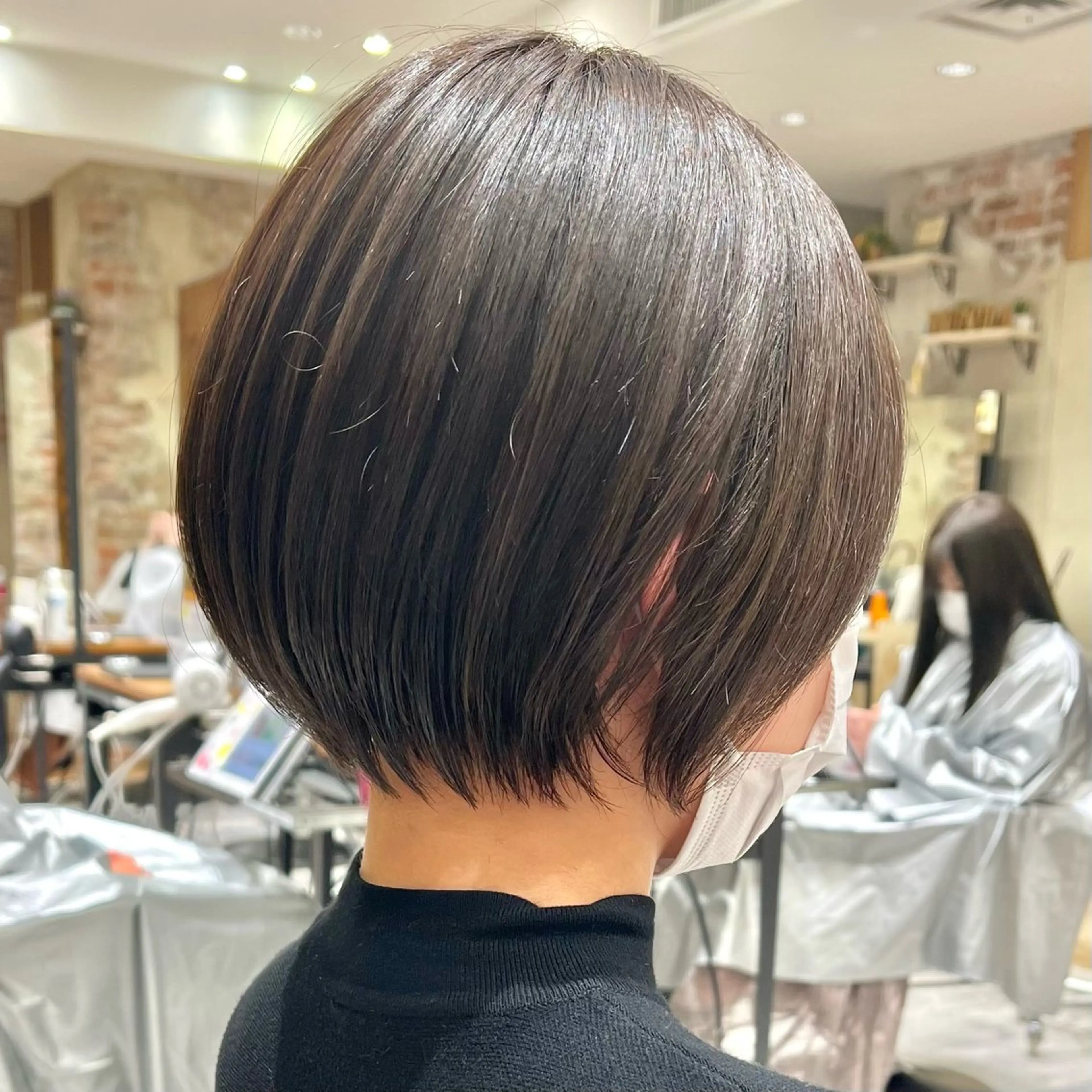 ショート カット トリートメント 💍新宿ショート 💍岩田莉奈のヘアスタイル