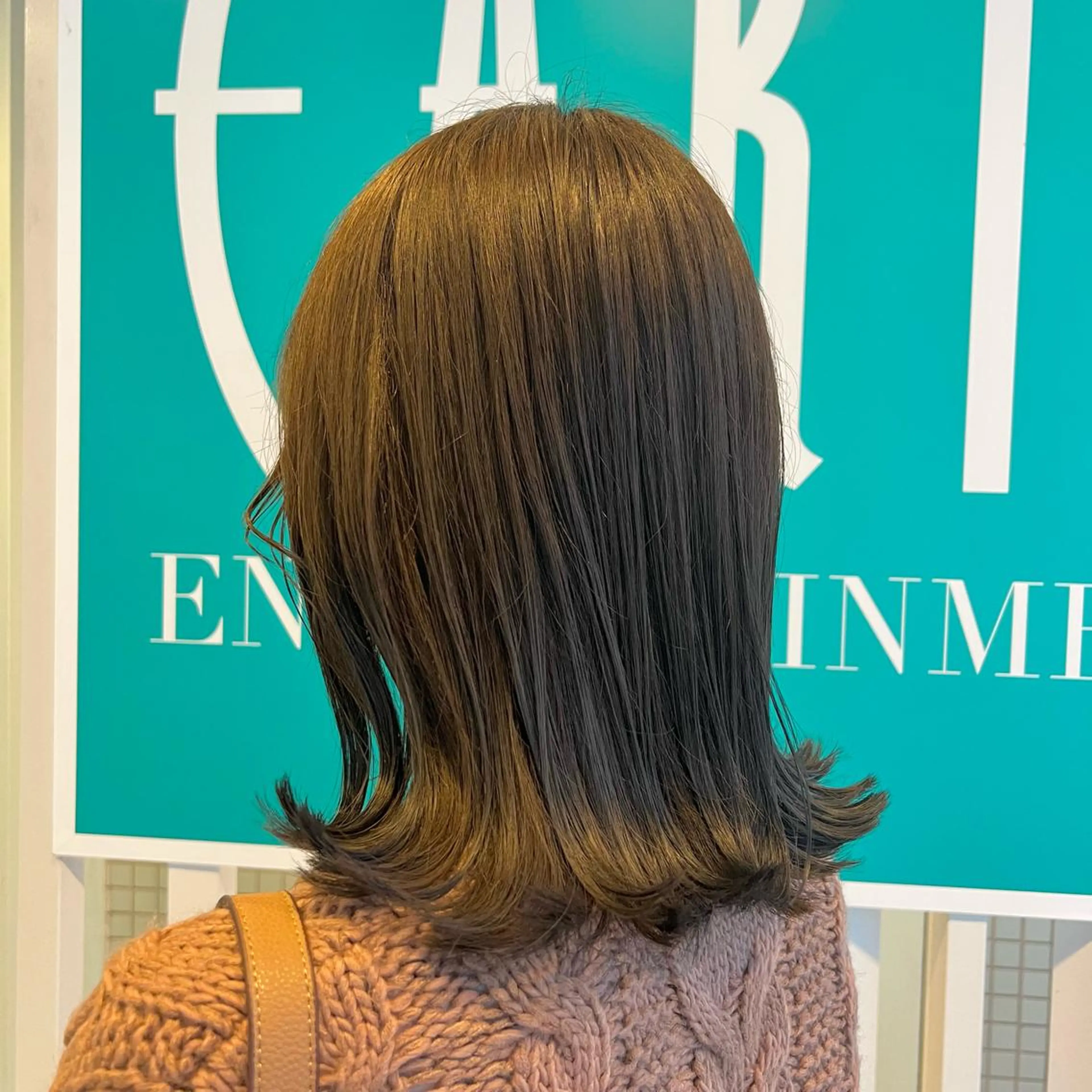 ミディアム カラー 透明感カラー グレージュ カット ヘアカラー stylist 🐶内藤 成香のヘアスタイル