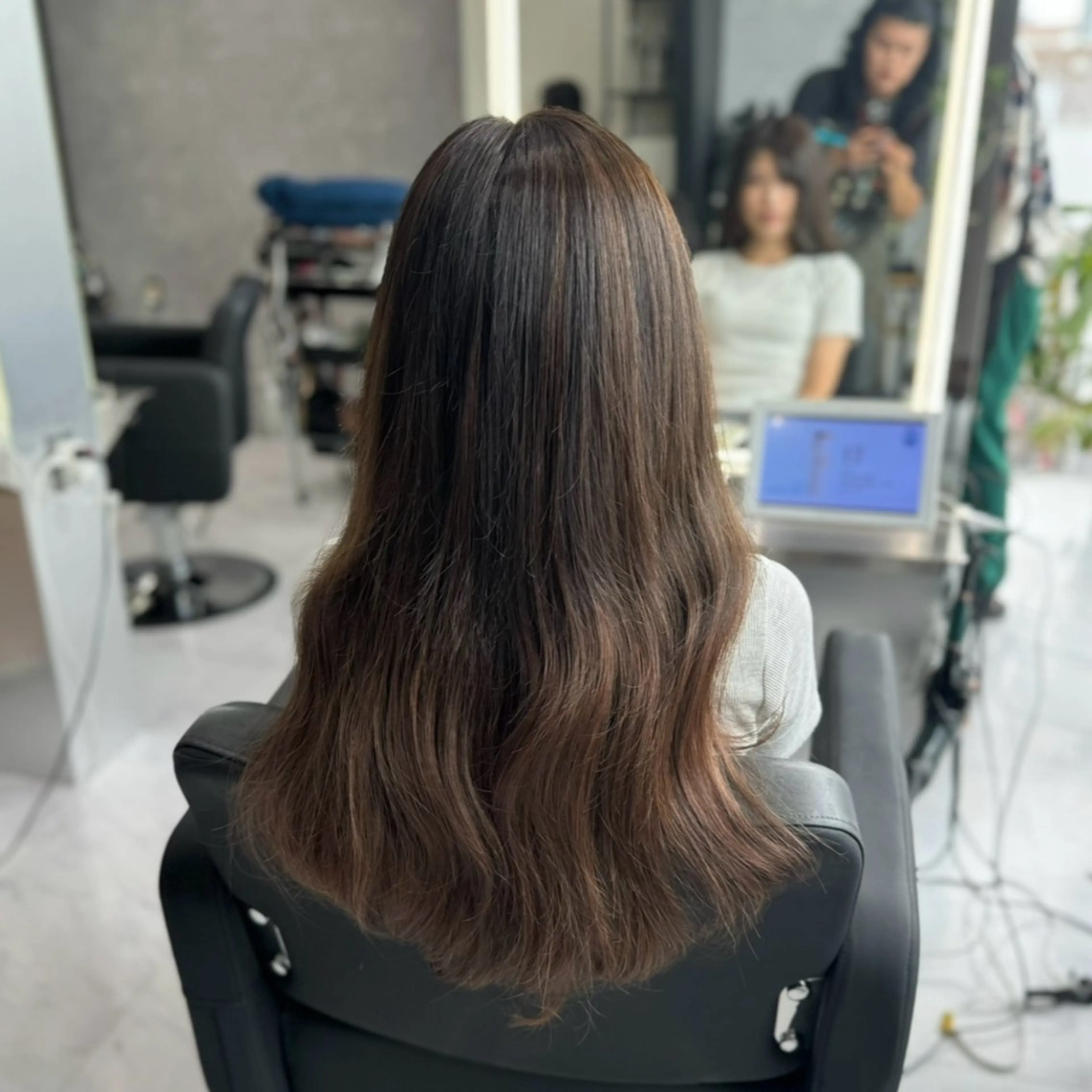 ロング エクステ ヘアカラー トリートメント エクステ ❤️‍🔥シールエク ＋カラー京❤️‍🔥のヘアスタイル