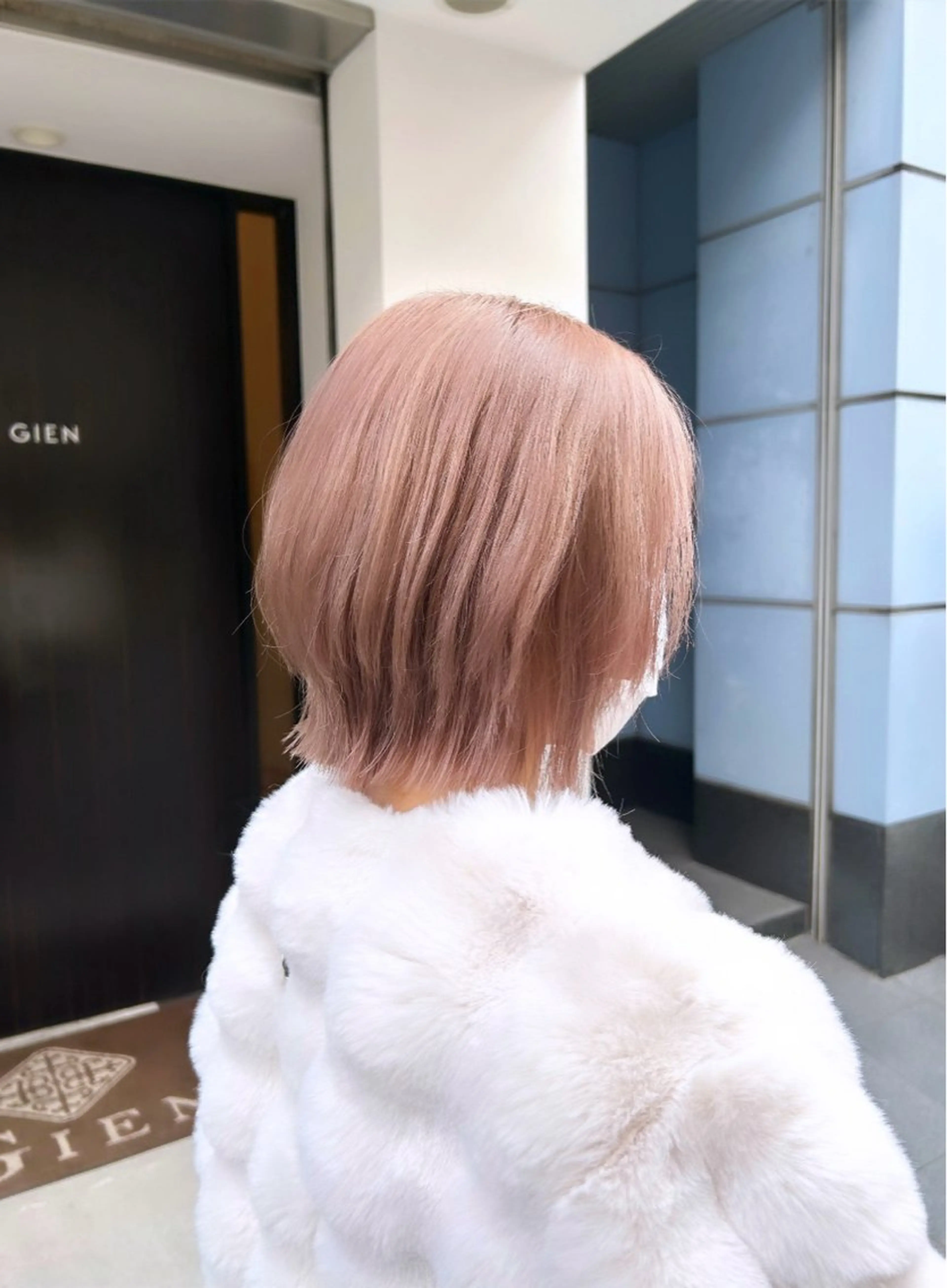 ショート ボブレイヤー ボブ レイヤーカット カット 吉野 琴音のヘアスタイル