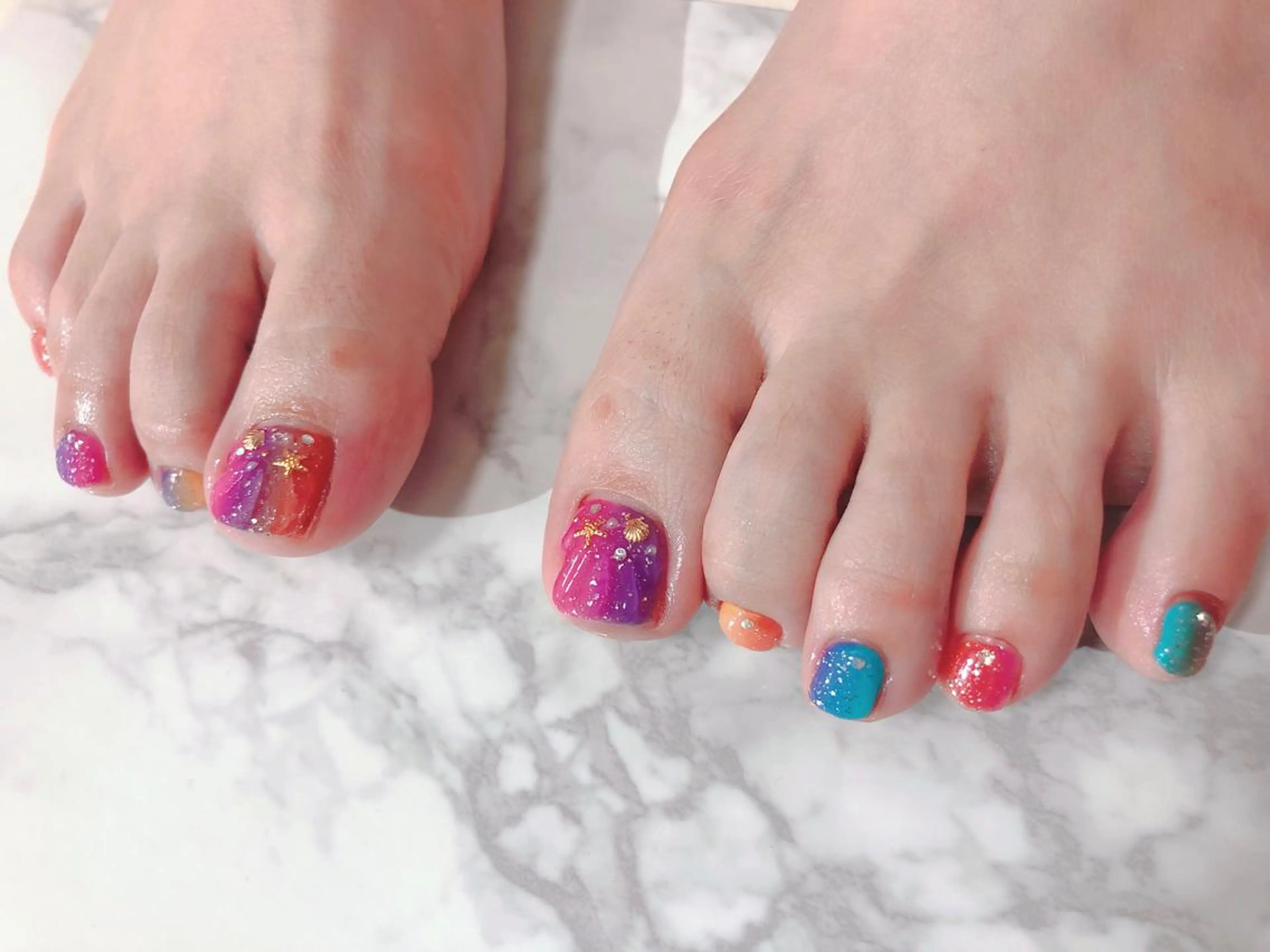 ネイル フットネイル Regaro i.sのネイルデザイン