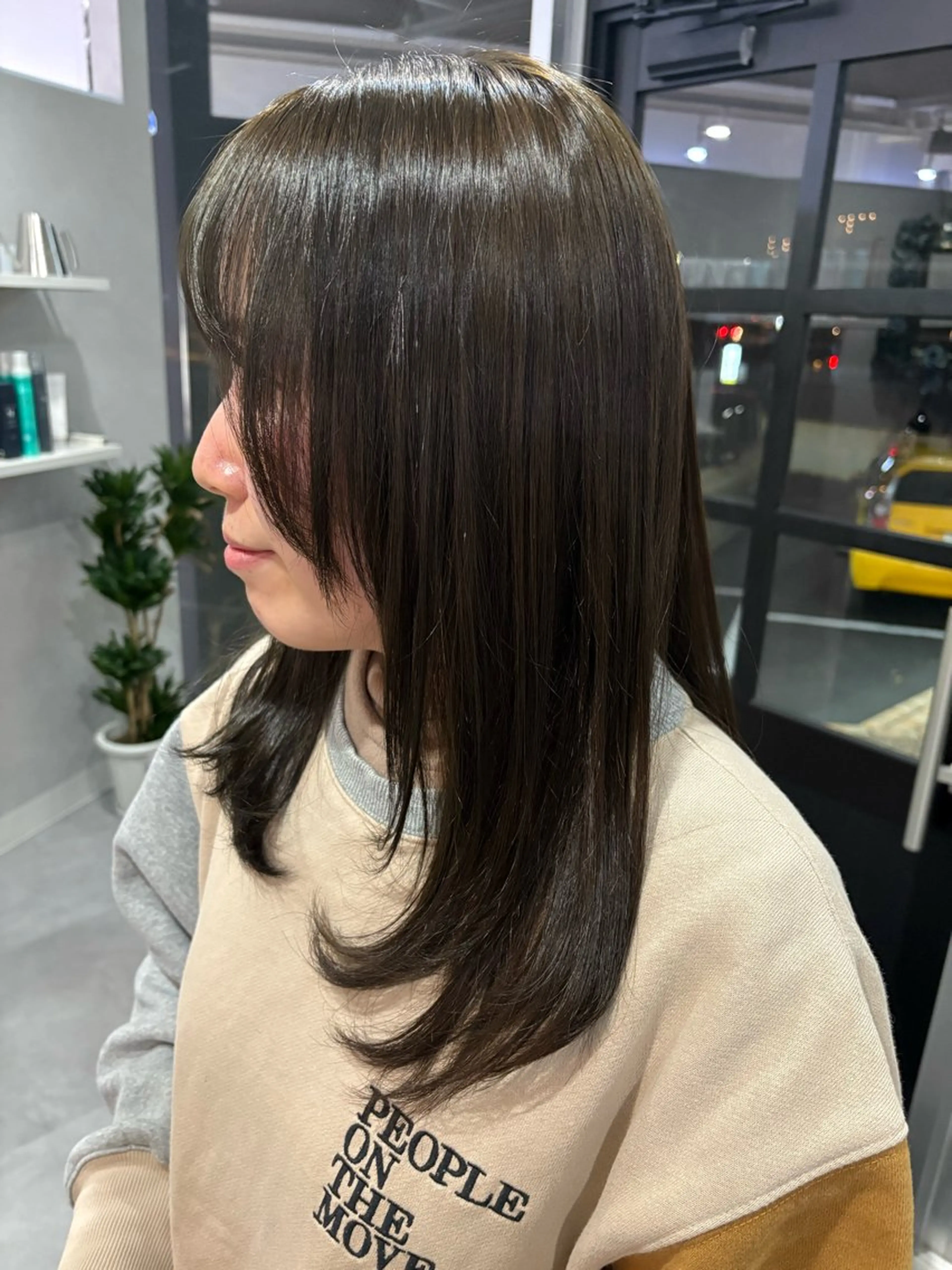 カラー 野嶋 綾乃のヘアスタイル