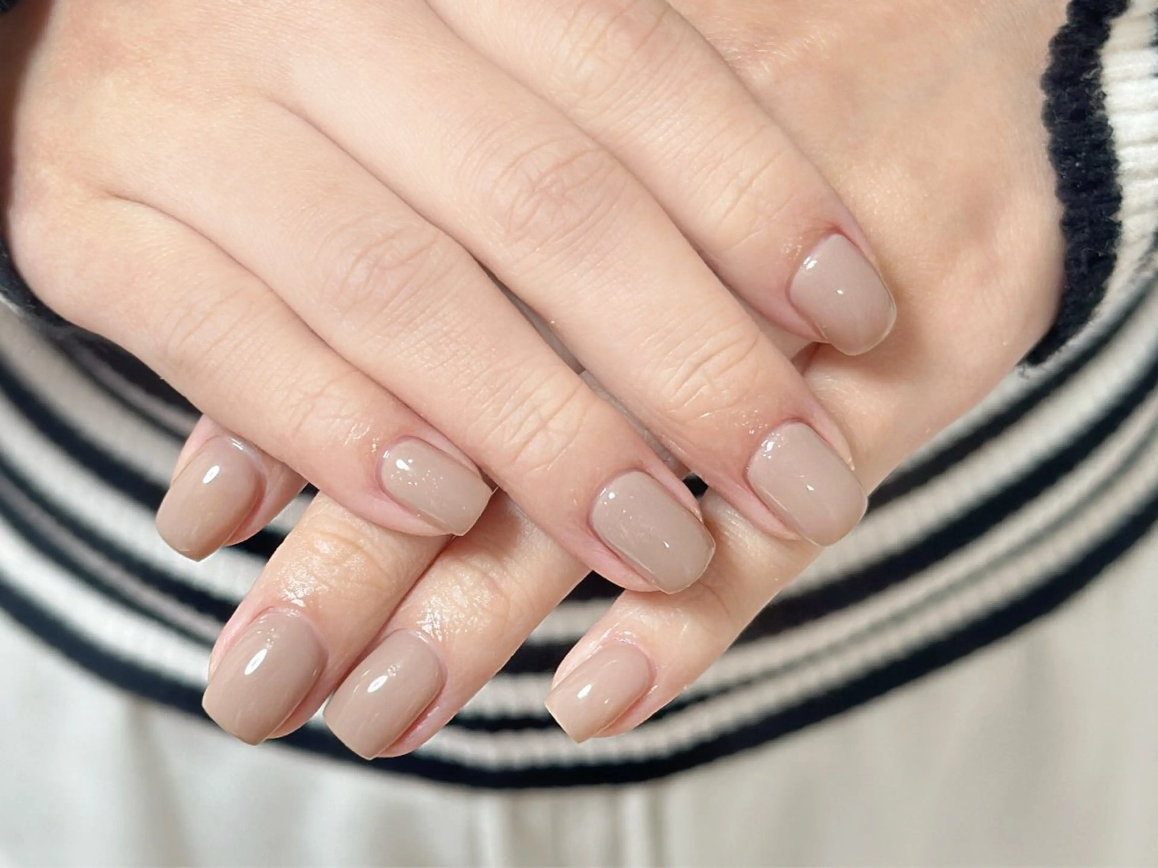 ネイル アートネイル オーロラネイル チークネイル フレンチネイル ガラスフレンチ ハンドネイル 🎀YooLi Nail salonのネイルデザイン