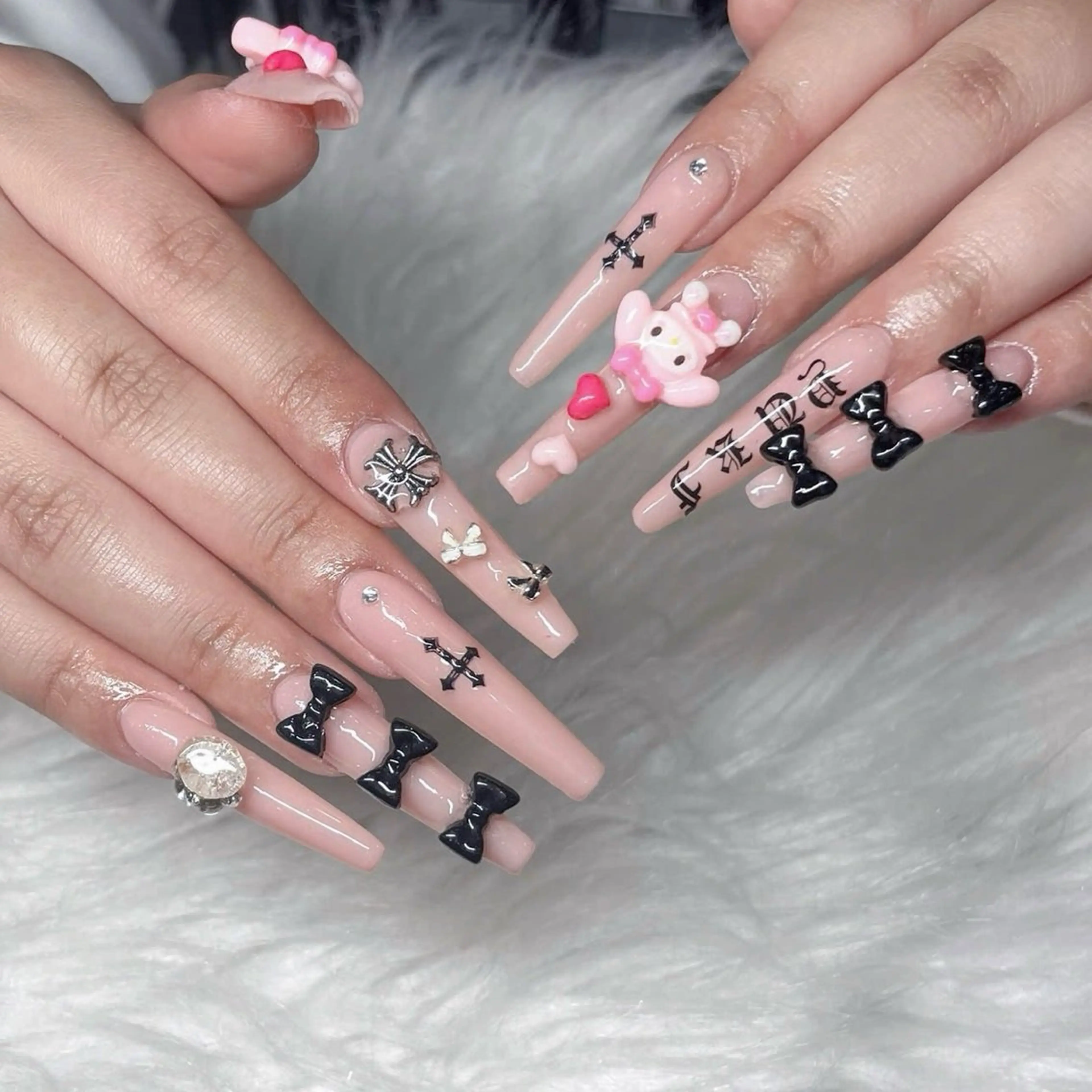 ネイル ガーリー ピンク HA NIのネイルデザイン