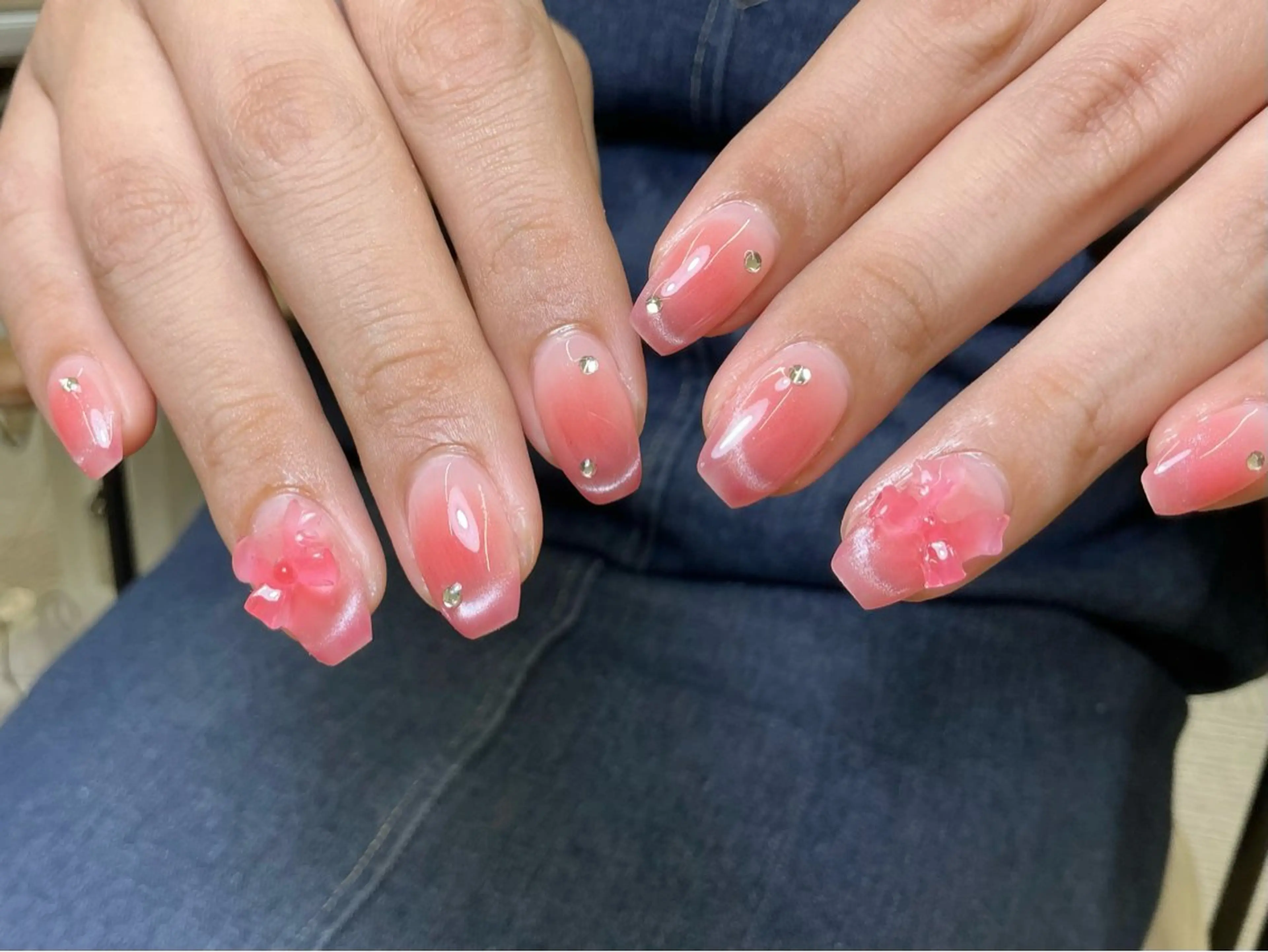 ネイル オーロラネイル 長さ出し フレンチネイル ジェルネイル ガラスフレンチ ハンドネイル Rela・S NAILのネイルデザイン