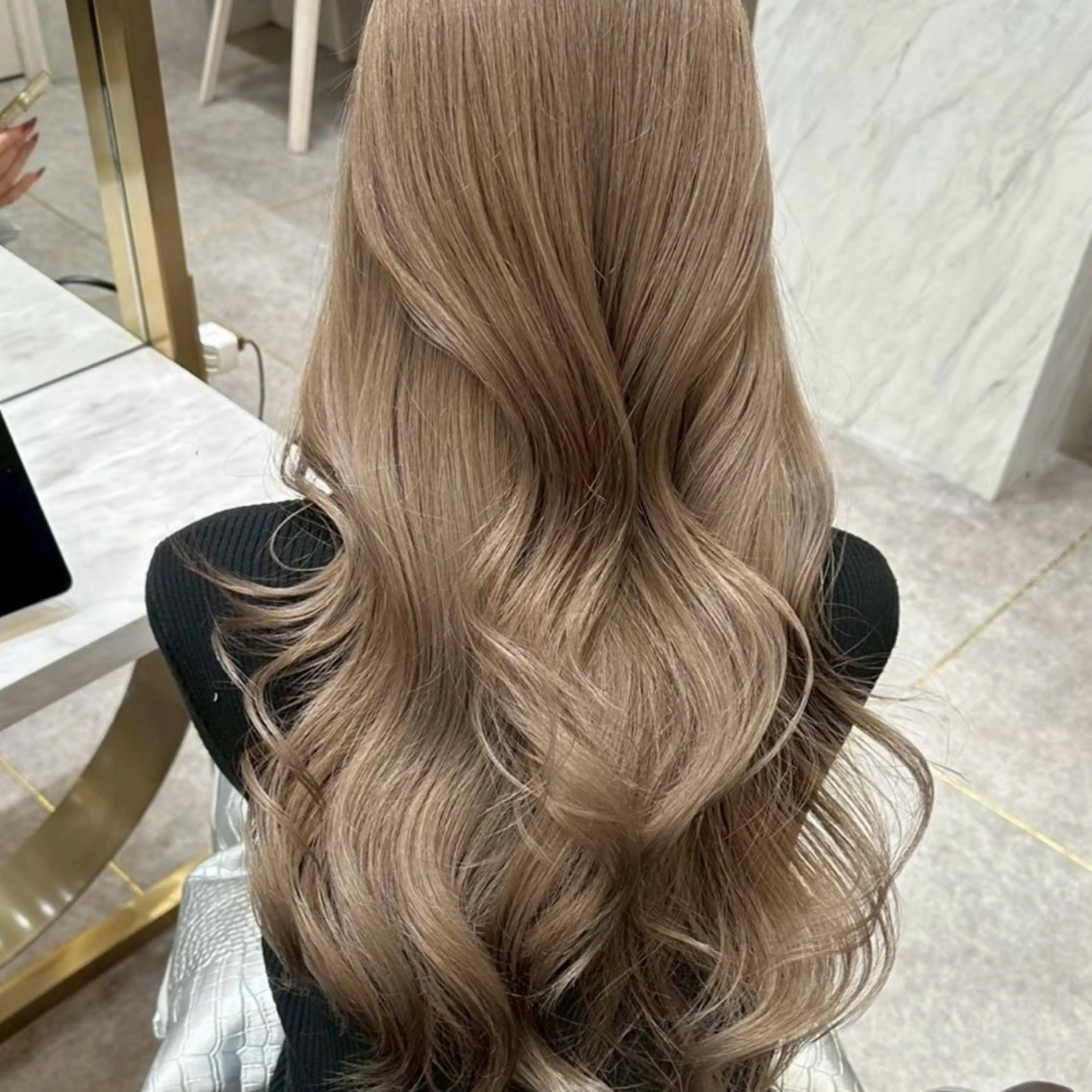 ロング カラー ブリーチ 透明感カラー カット ヘアカラー トリートメント 🍒ブリーチなしカラ ー／Sakura🍒のヘアスタイル