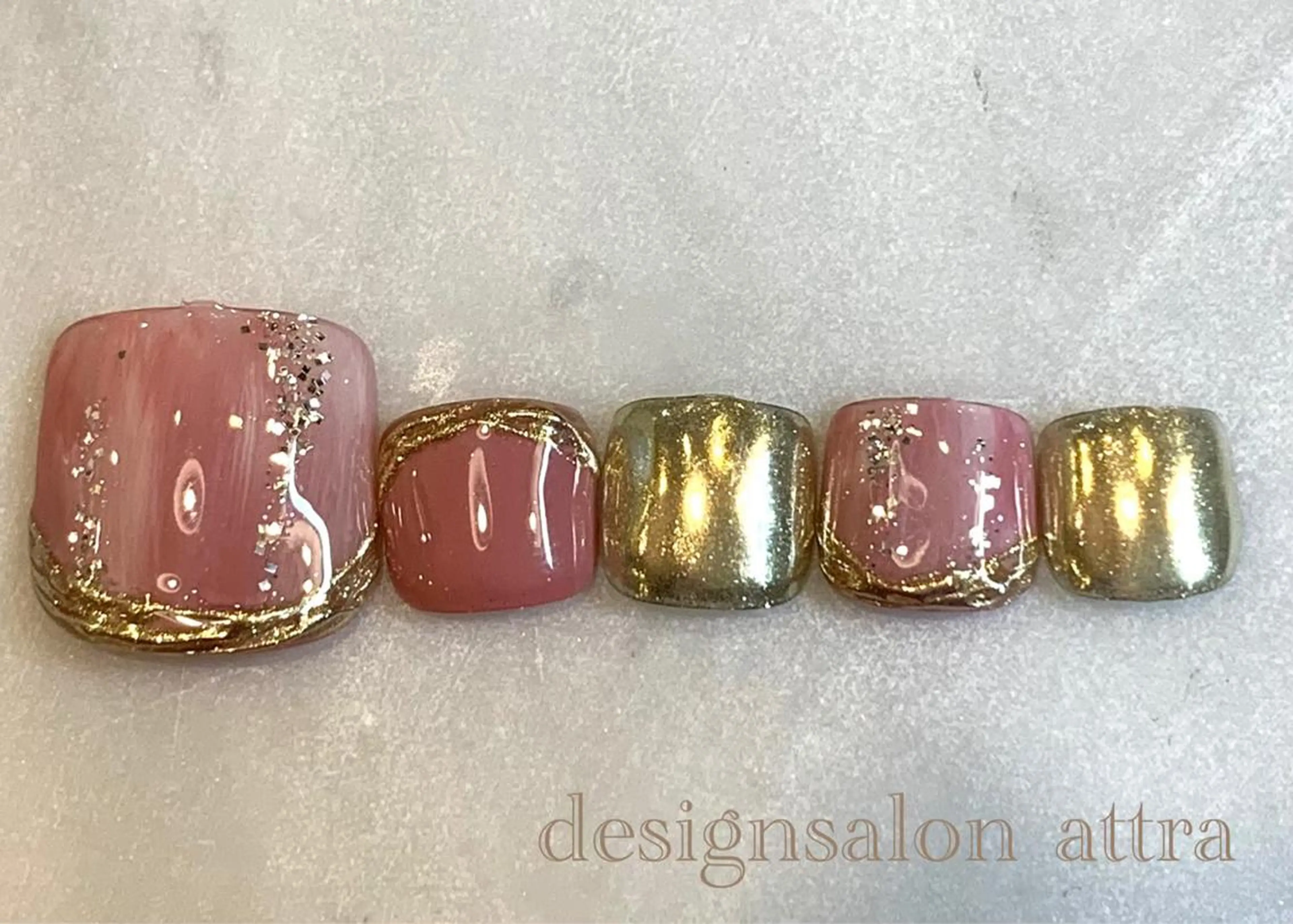 ネイル デザインサロン attra 本八幡店のネイルデザイン