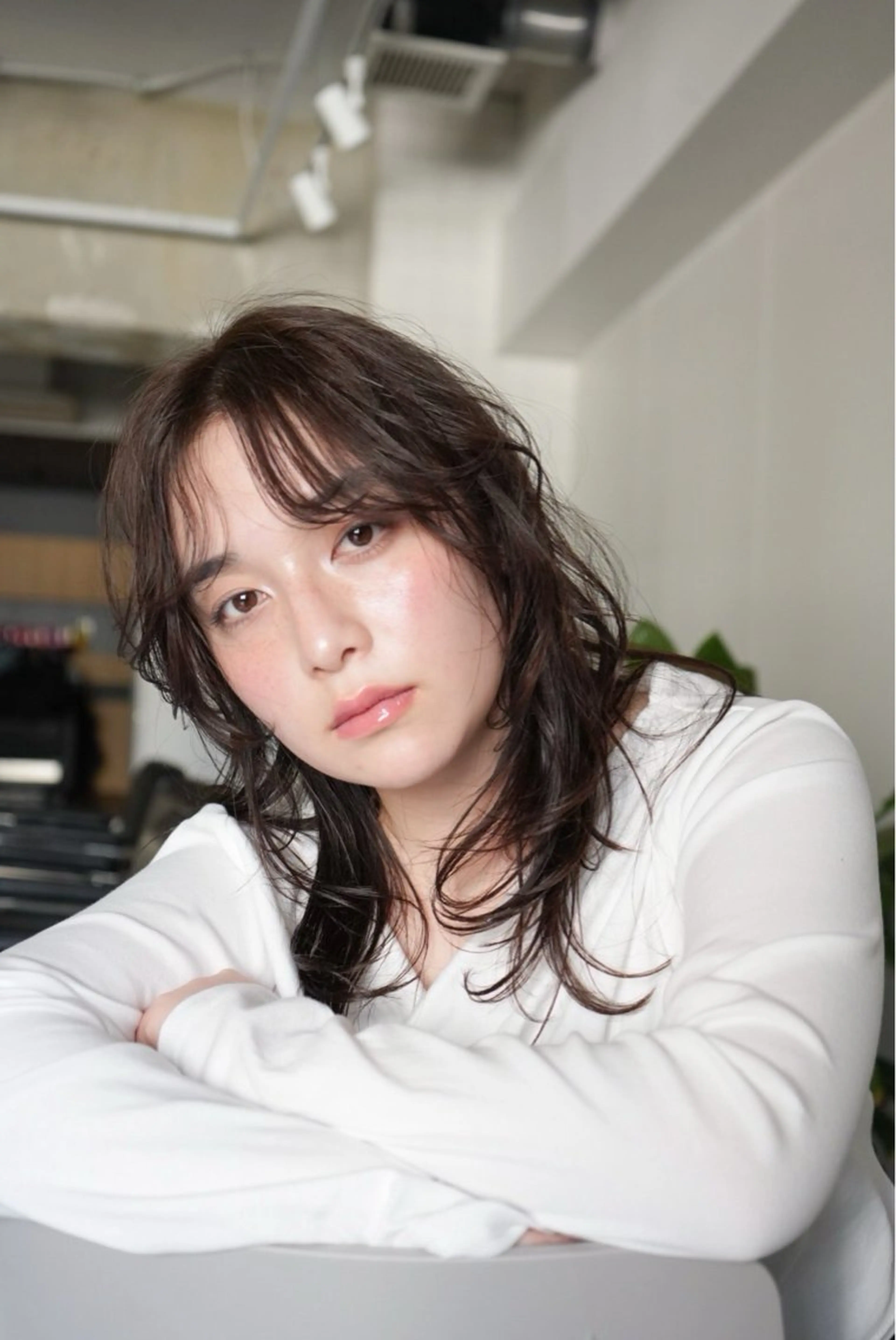 ロング レイヤーカット カット ヘアカラー シンバヒナノ/パーマ レイヤー/髪質改善のヘアスタイル