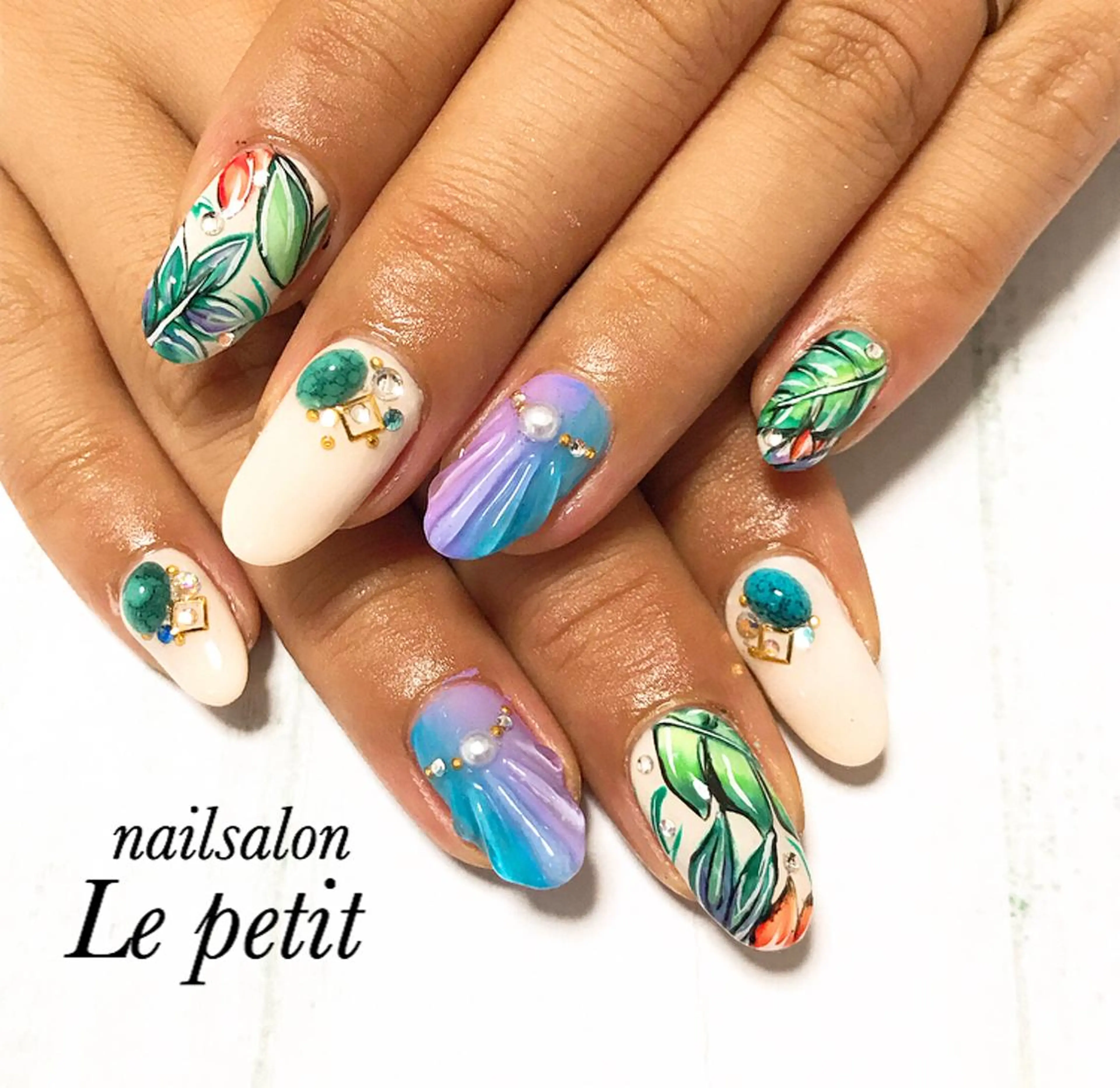 ネイル 石野 広佳のネイルデザイン