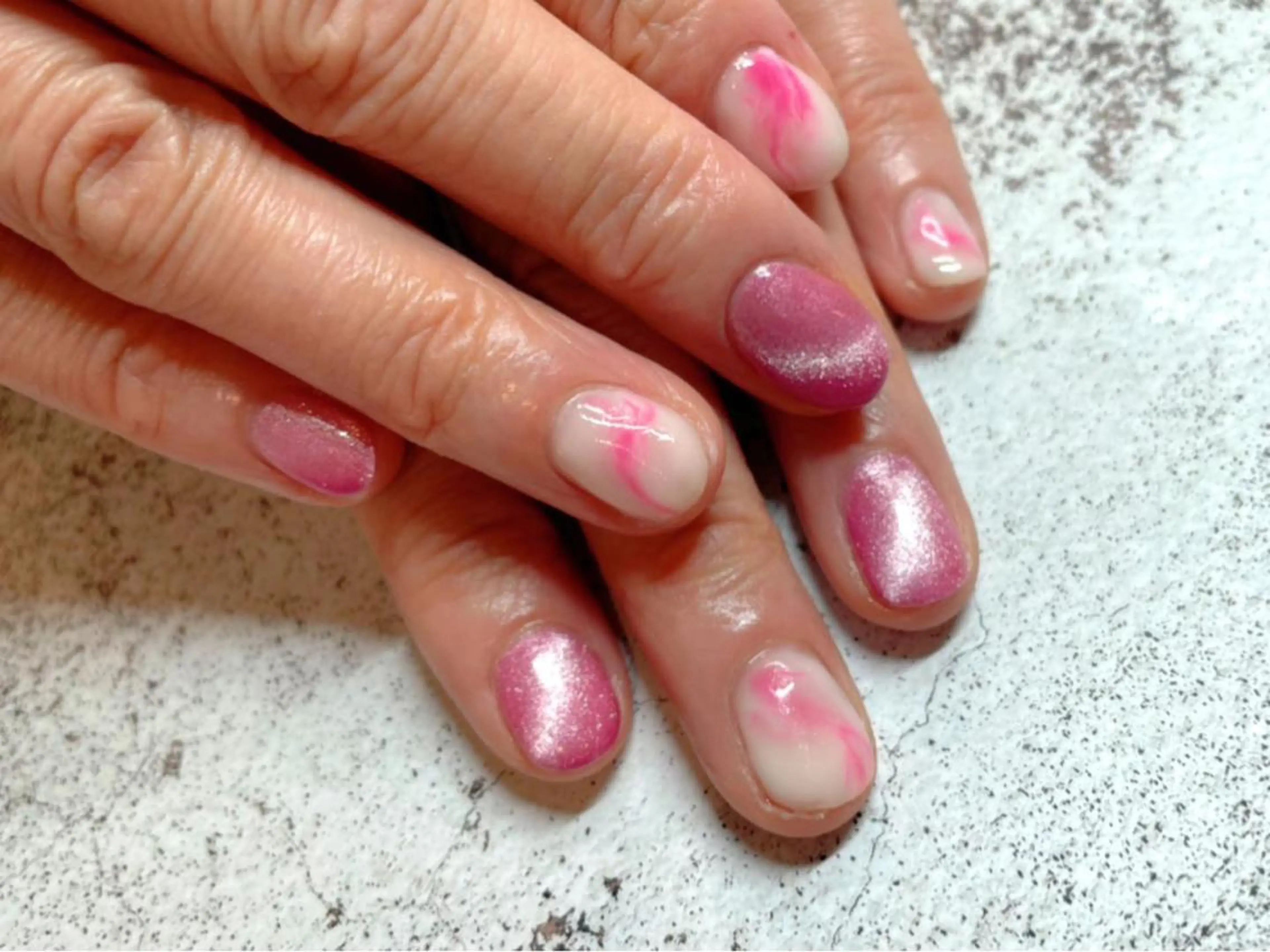 ネイル マグネットネイル ニュアンスネイル KAORI🦄 星ヶ丘徒歩1分サロンのネイルデザイン