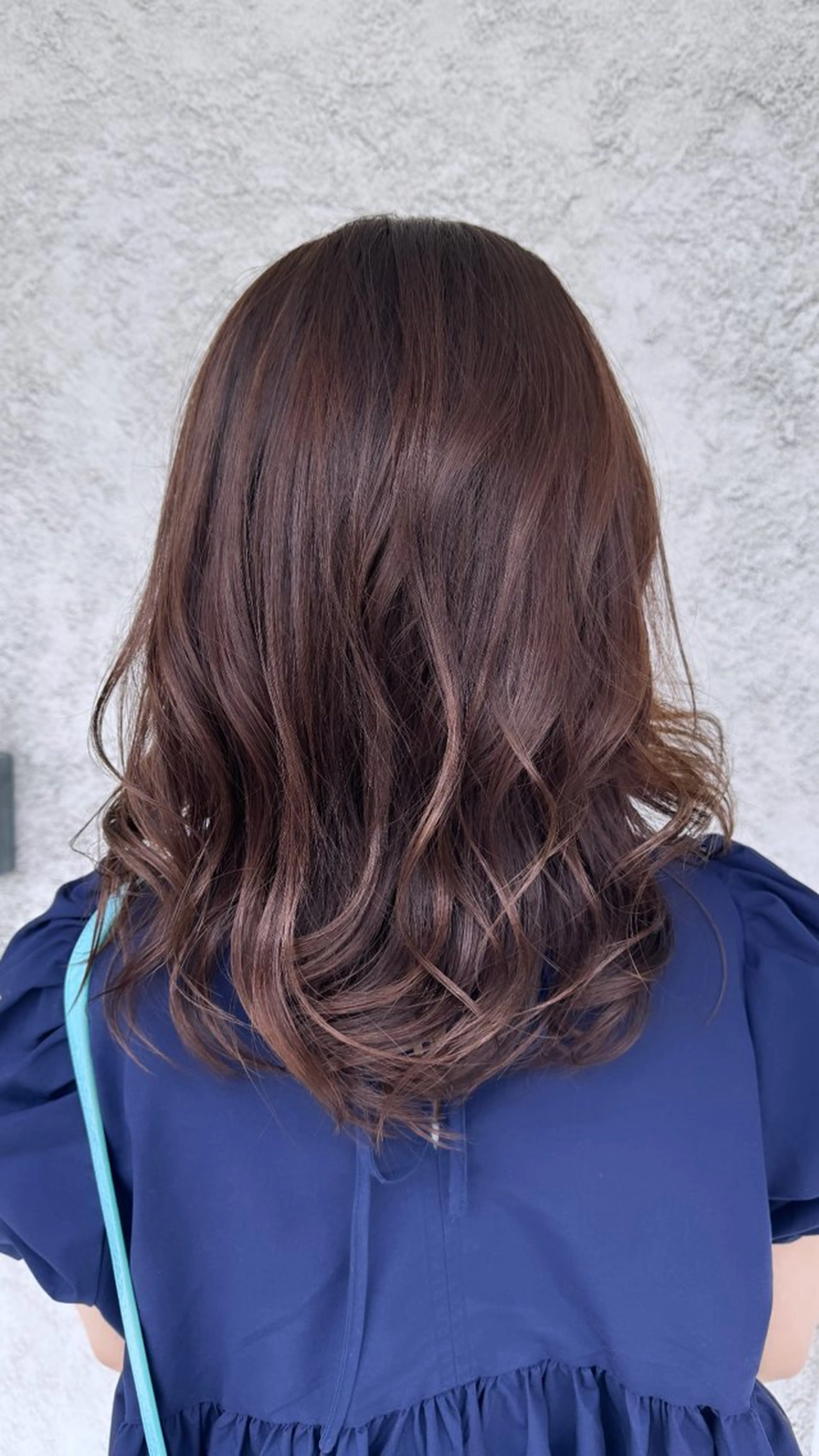 セミロング カラー ベージュカラー ブリーチ 透明感カラー ブリーチなしカラー 椎葉 祐也のヘアスタイル