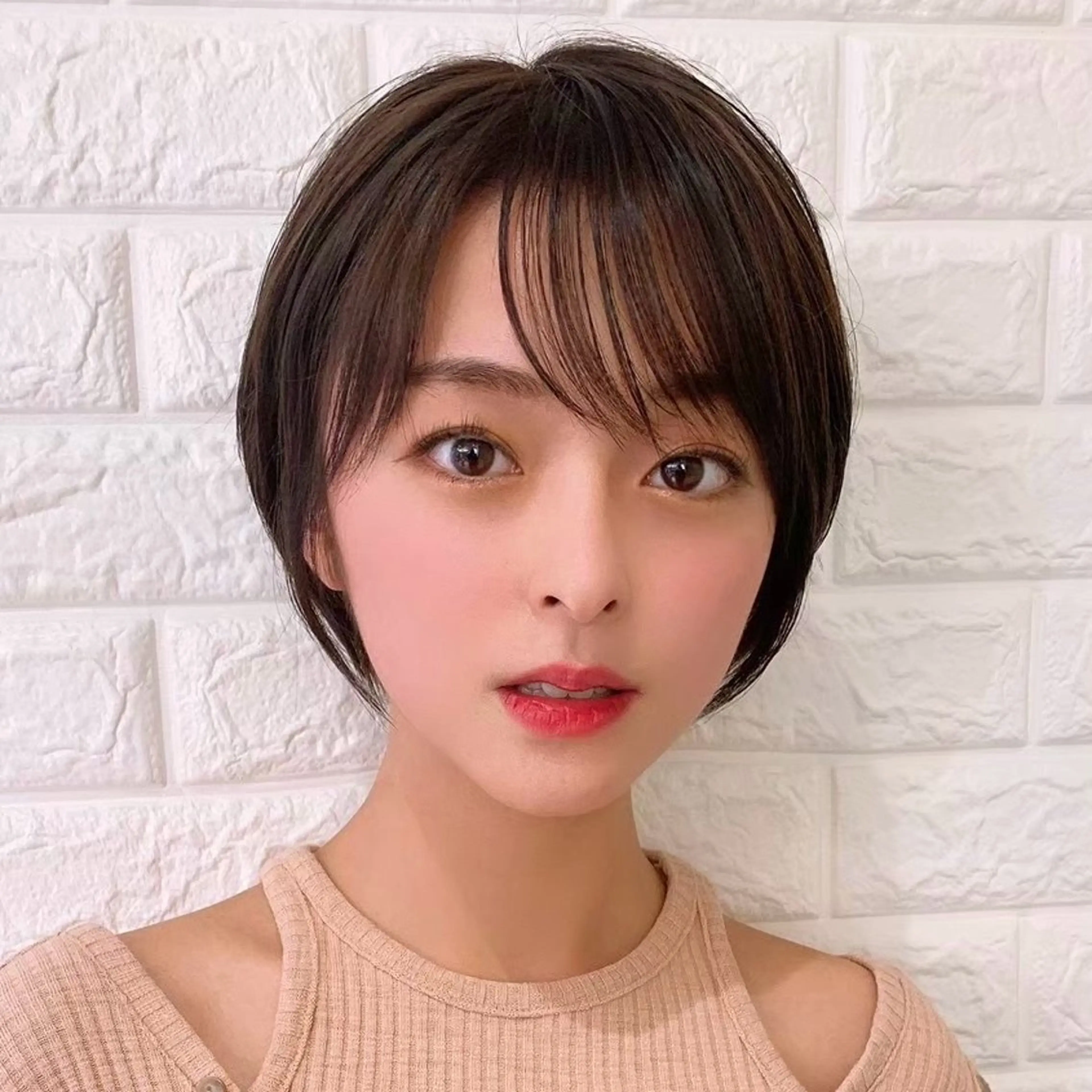 ショート ボブ/レイヤー/ 縮毛矯正/ 渡邊莉玖のヘアスタイル