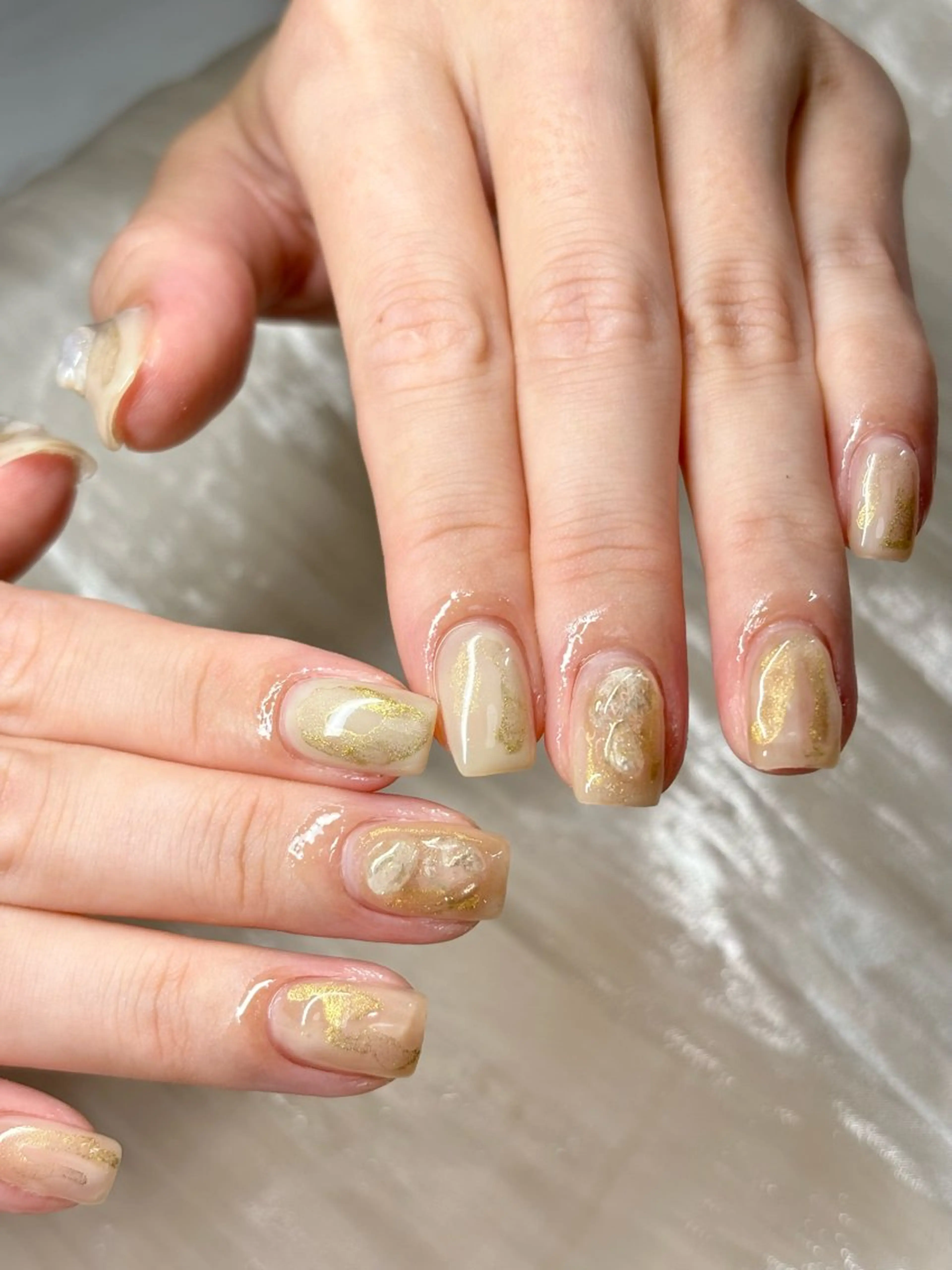 ネイル ニュアンスネイル ぷっくりネイル ハンドネイル ハンドケア ETE LUNA NAILのネイルデザイン