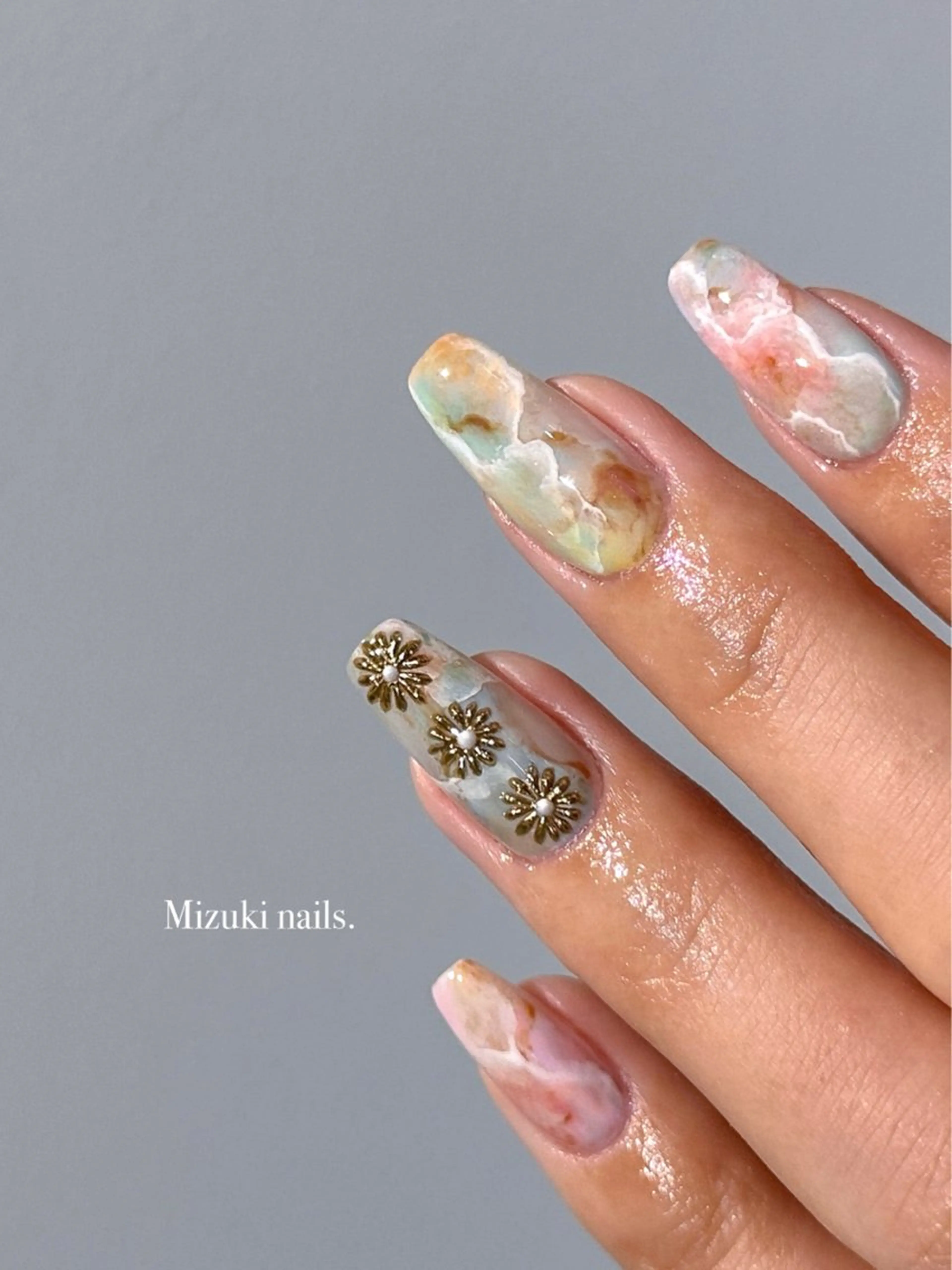 ネイル ハンドネイル ハンドケア 🕊 MIZUKIのネイルデザイン