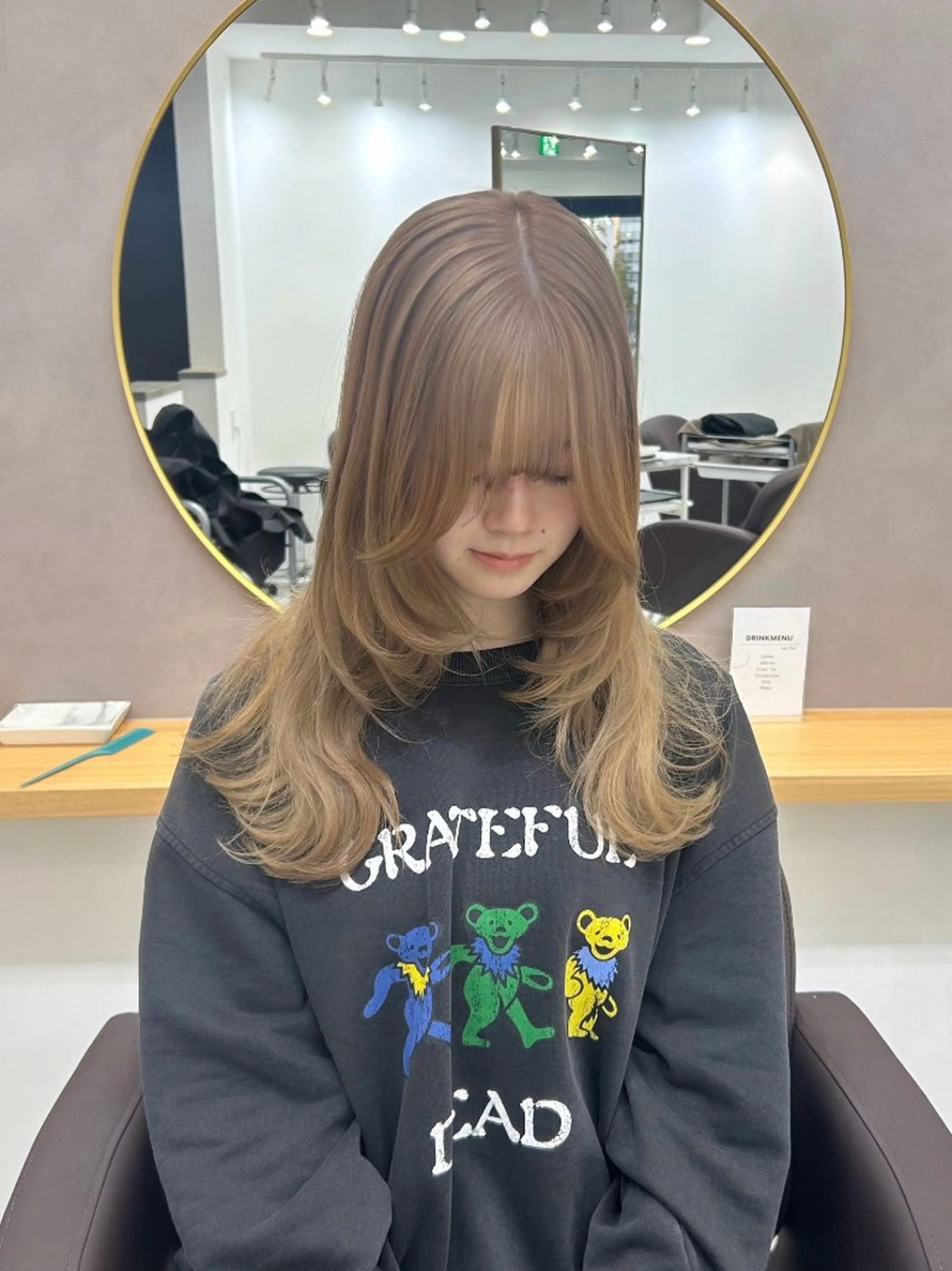 セミロング カラー ブリーチ ケアブリーチ ダブルカラー 髪質改善 レイヤーカット 横浜美容室/透明感 カラー/レイヤーのヘアスタイル