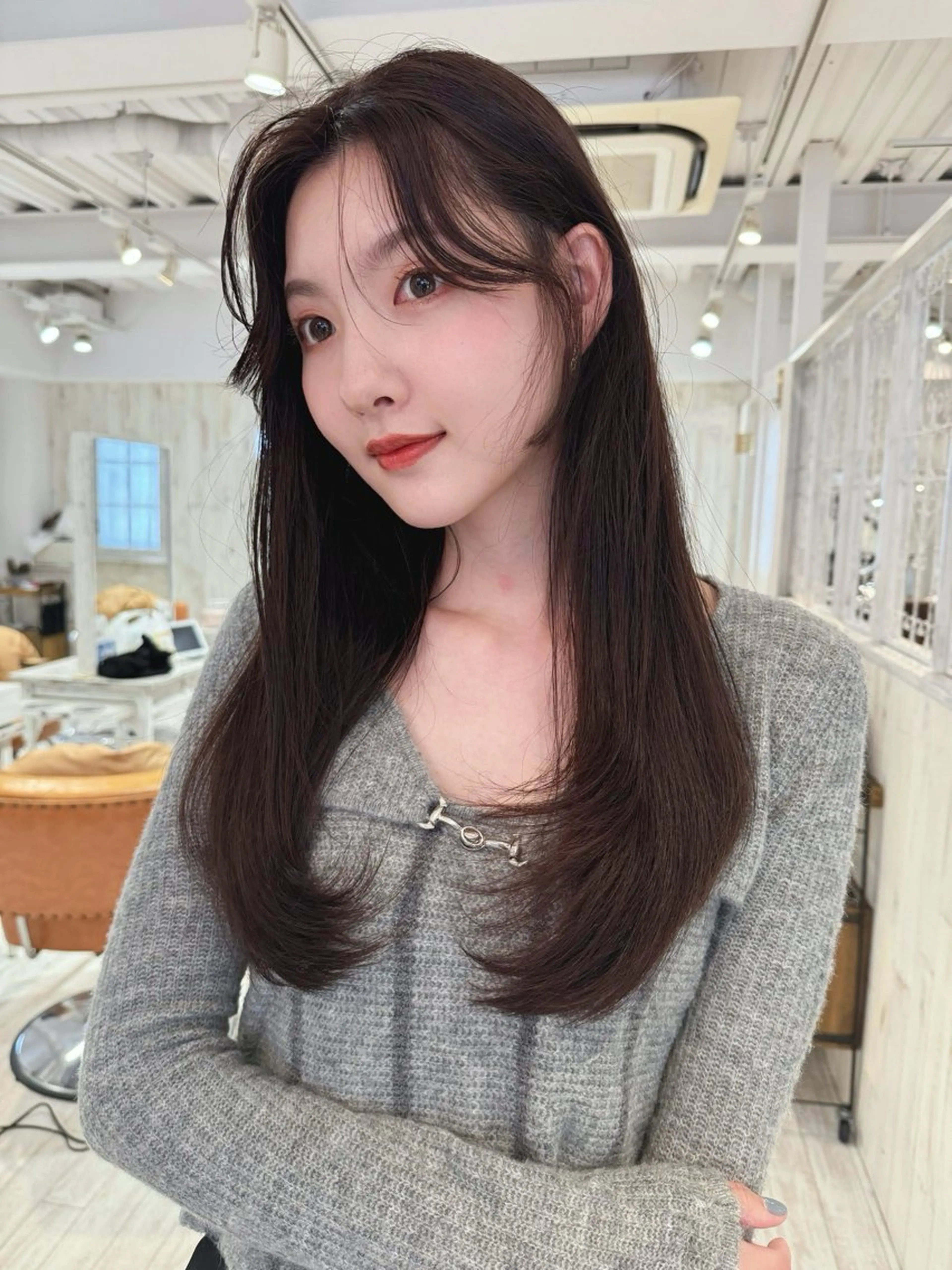 ロング カラー 韓国風ヘア レイヤーカット カット トリートメント レイヤーカット、 大人可愛い 中村美羅のヘアスタイル