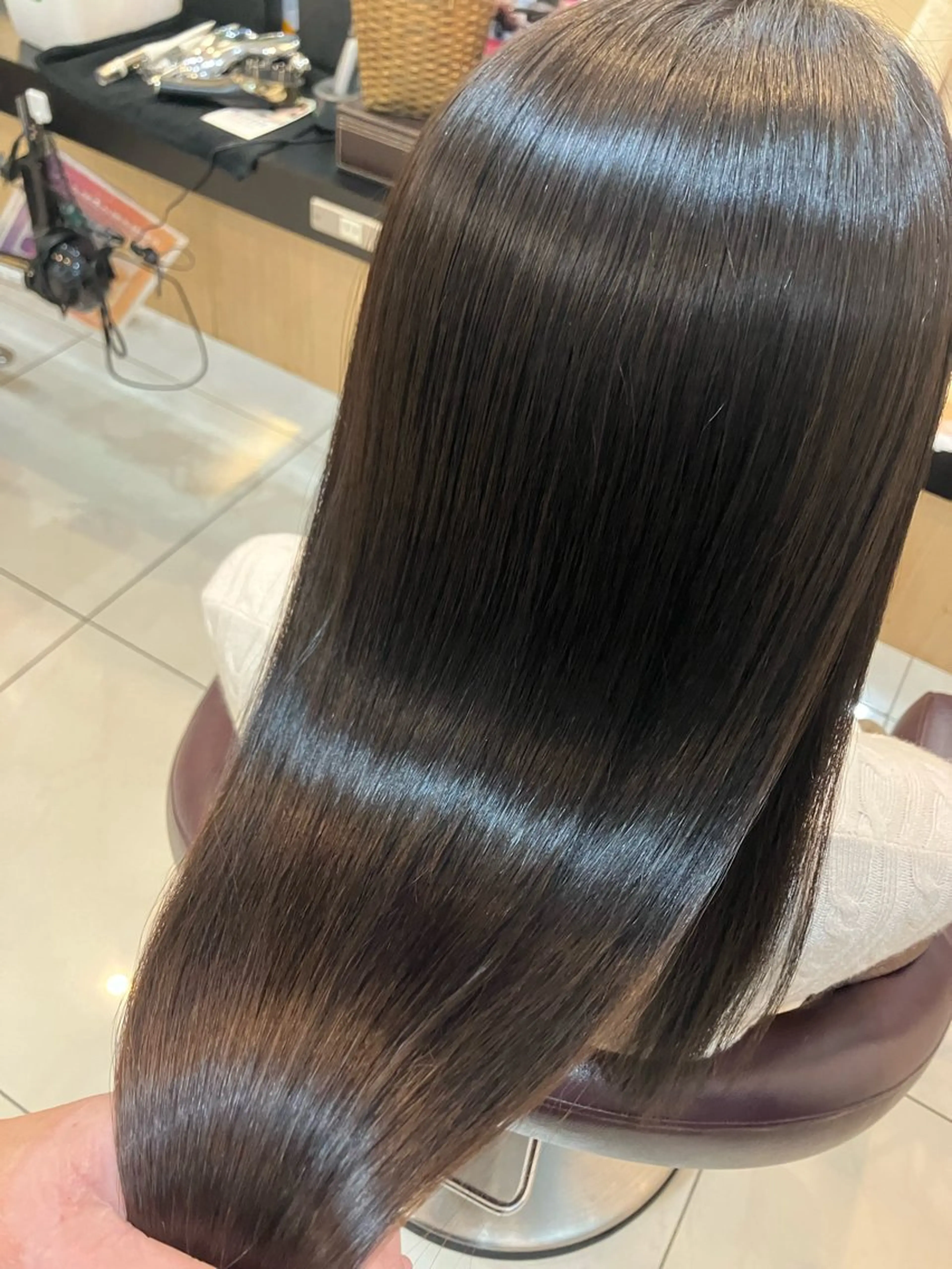 ロング 縮毛矯正 yukari 艶髪ヘアのヘアスタイル