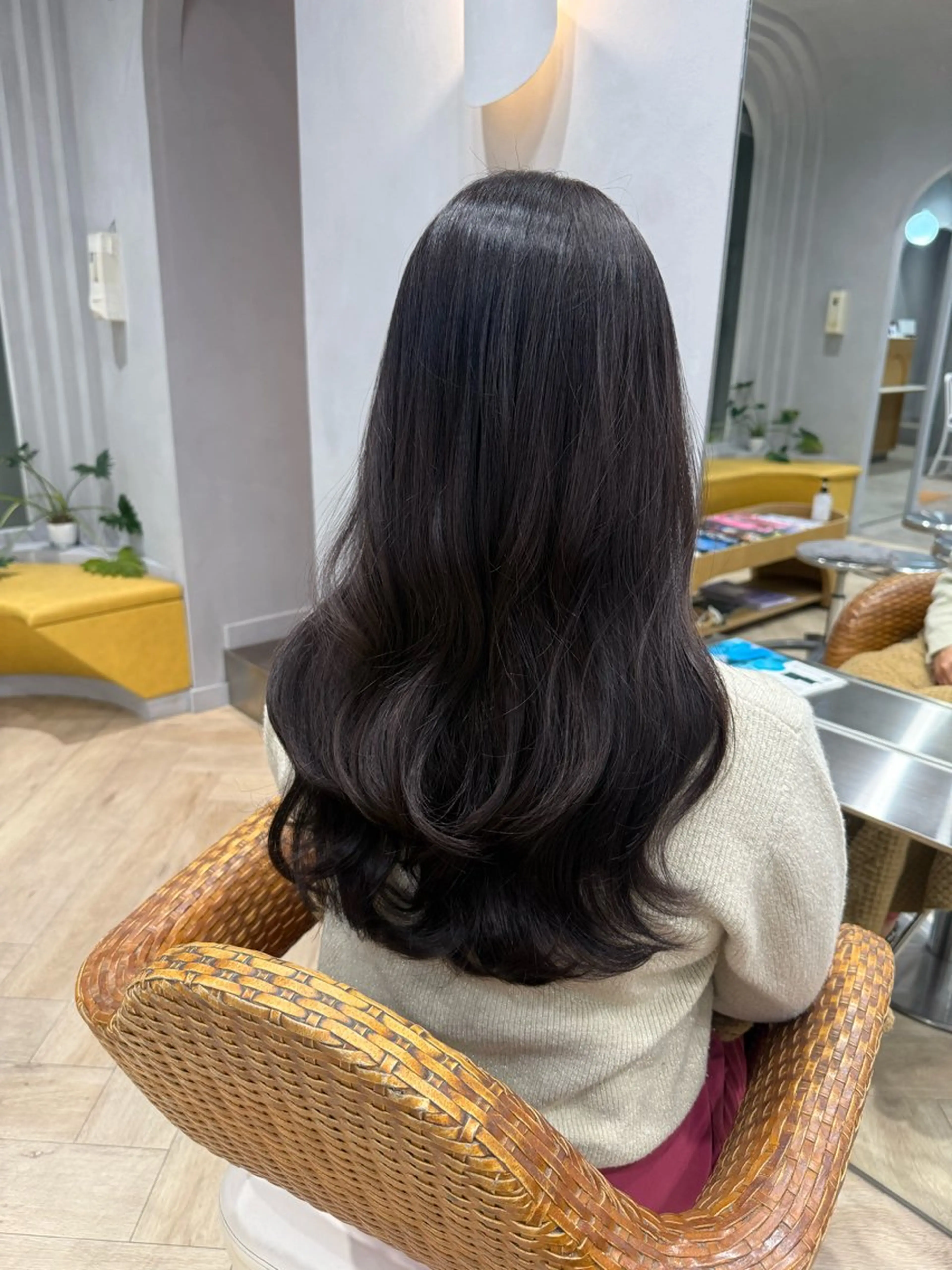 ロング カラー ヒジオカ リナのヘアスタイル