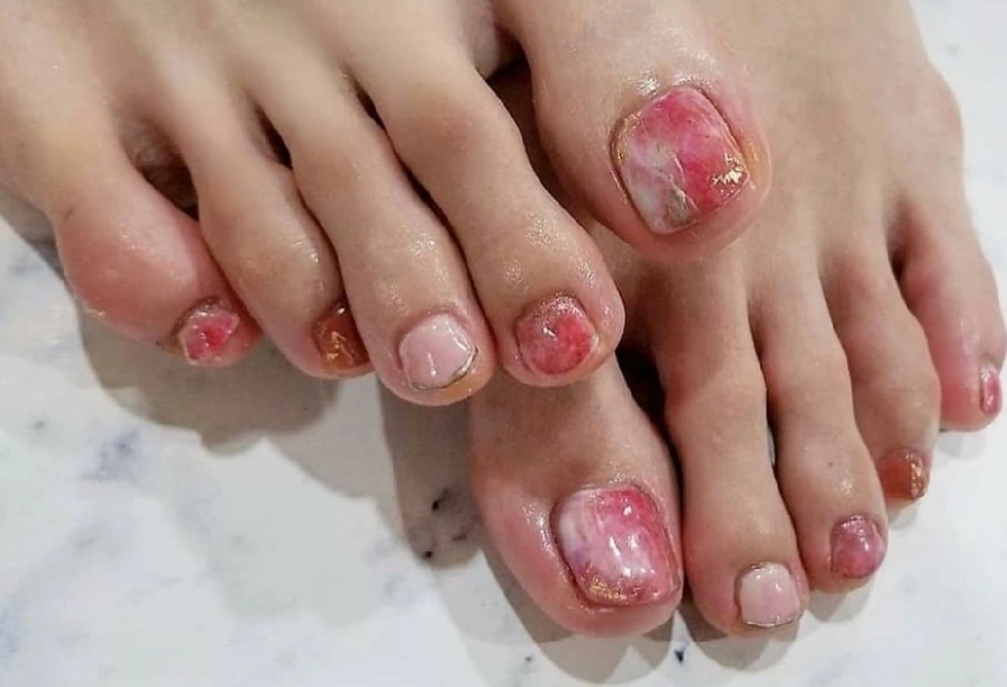 ネイル フットネイル 関口 友菜のヘアスタイル