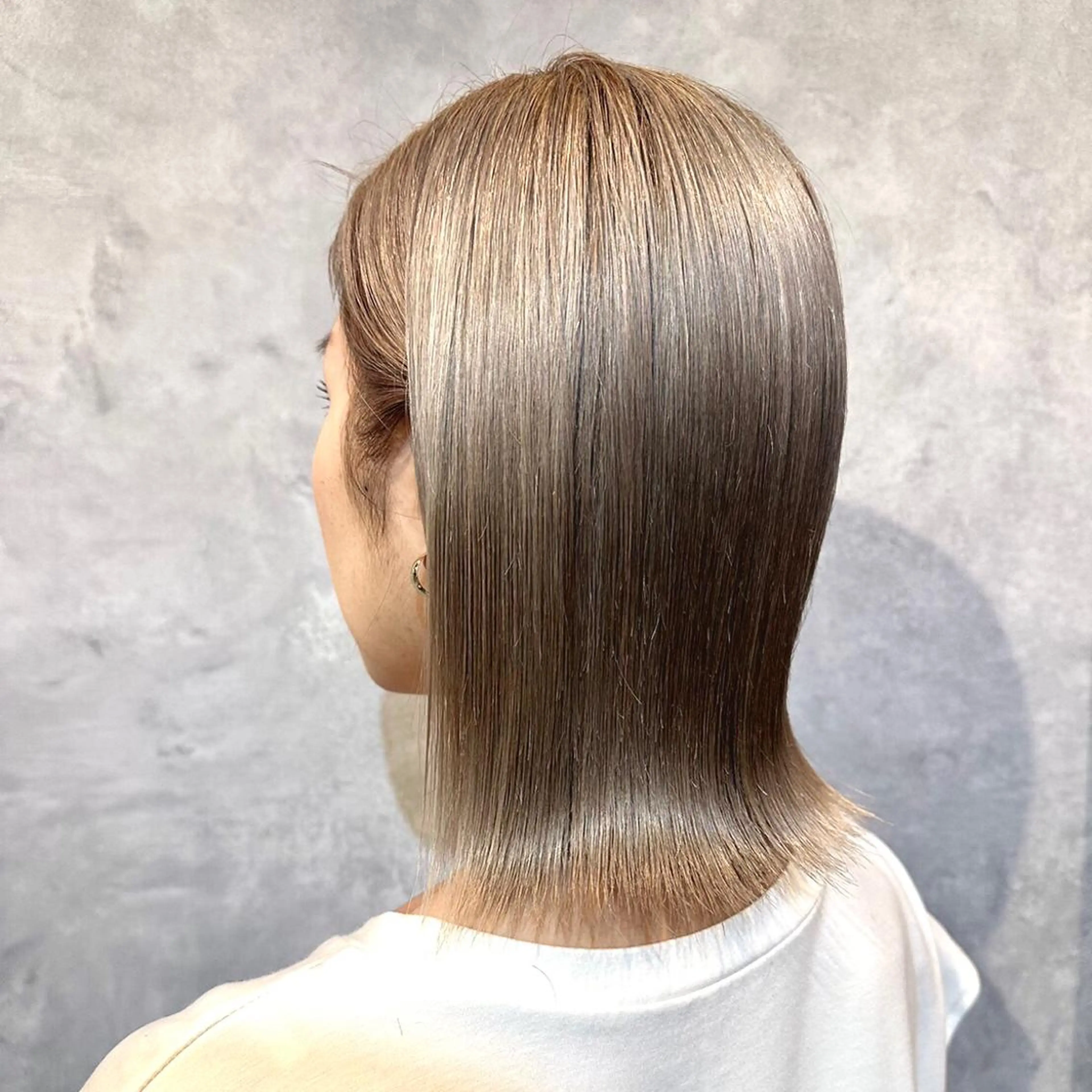 ミディアム カット ヘアカラー 🫧trym 🫧鎌田凌太のヘアスタイル