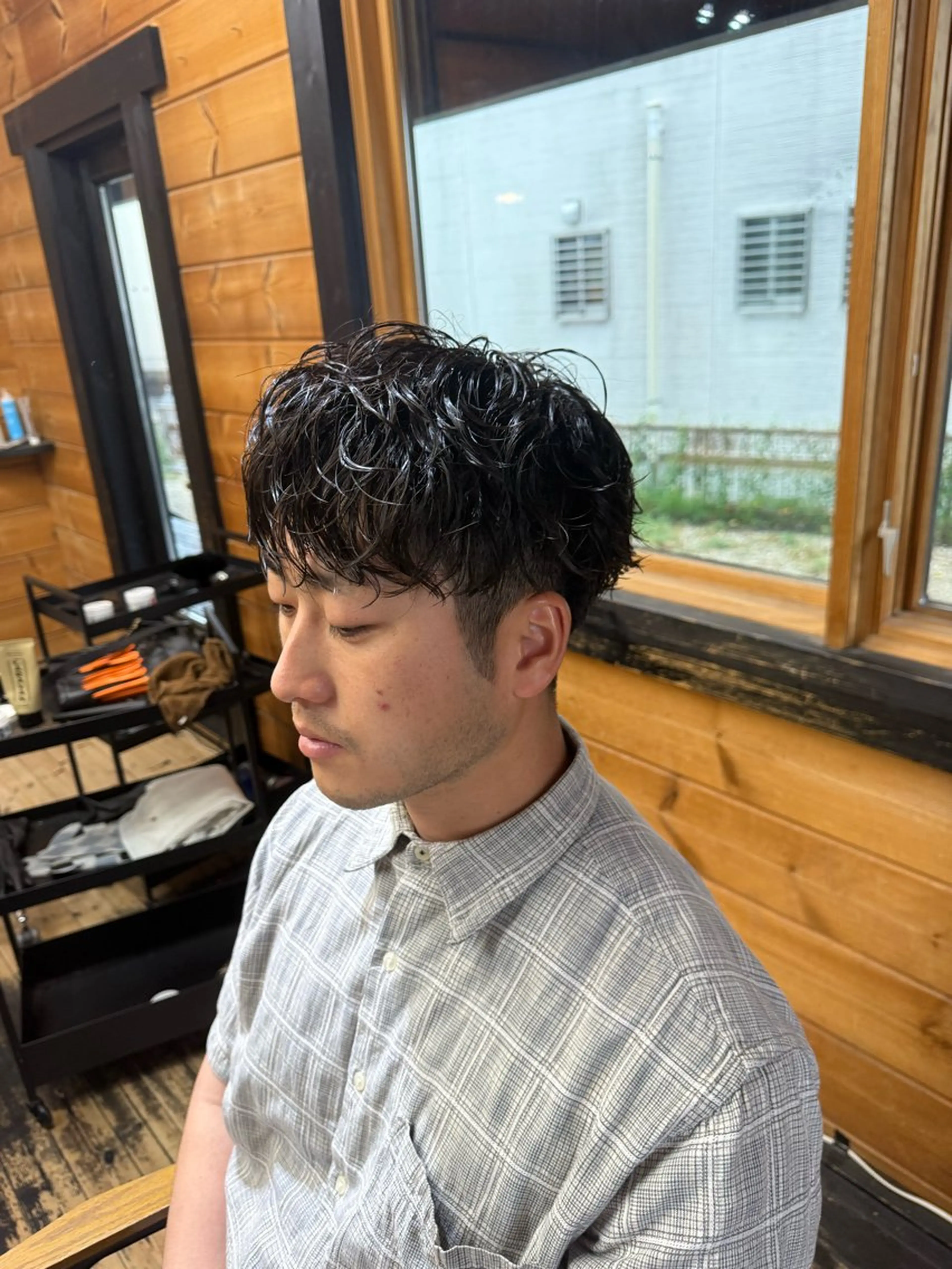 ショート パーマ メンズ マッシュ 古賀 雄大のヘアスタイル