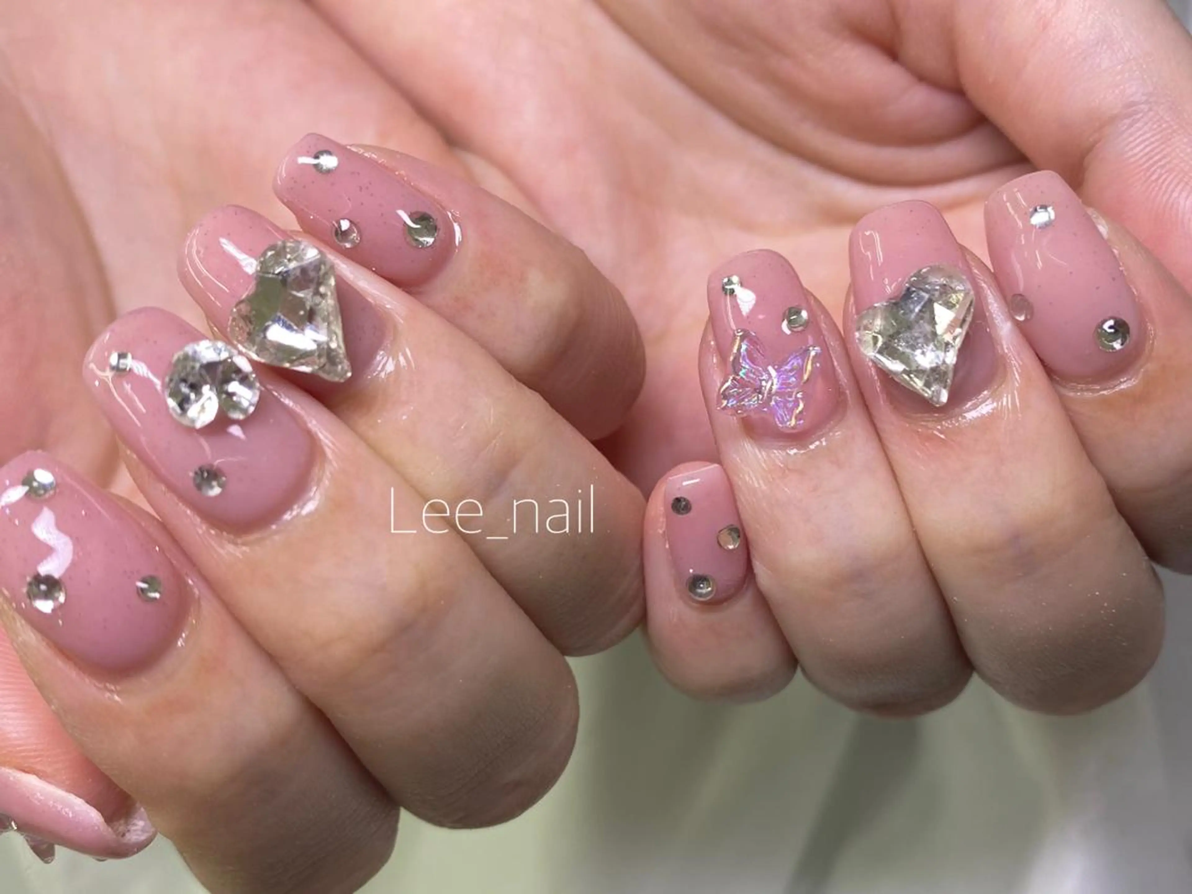 ネイル アートネイル ストーンネイル ワンホンネイル ハンドネイル Lee_ nailのネイルデザイン