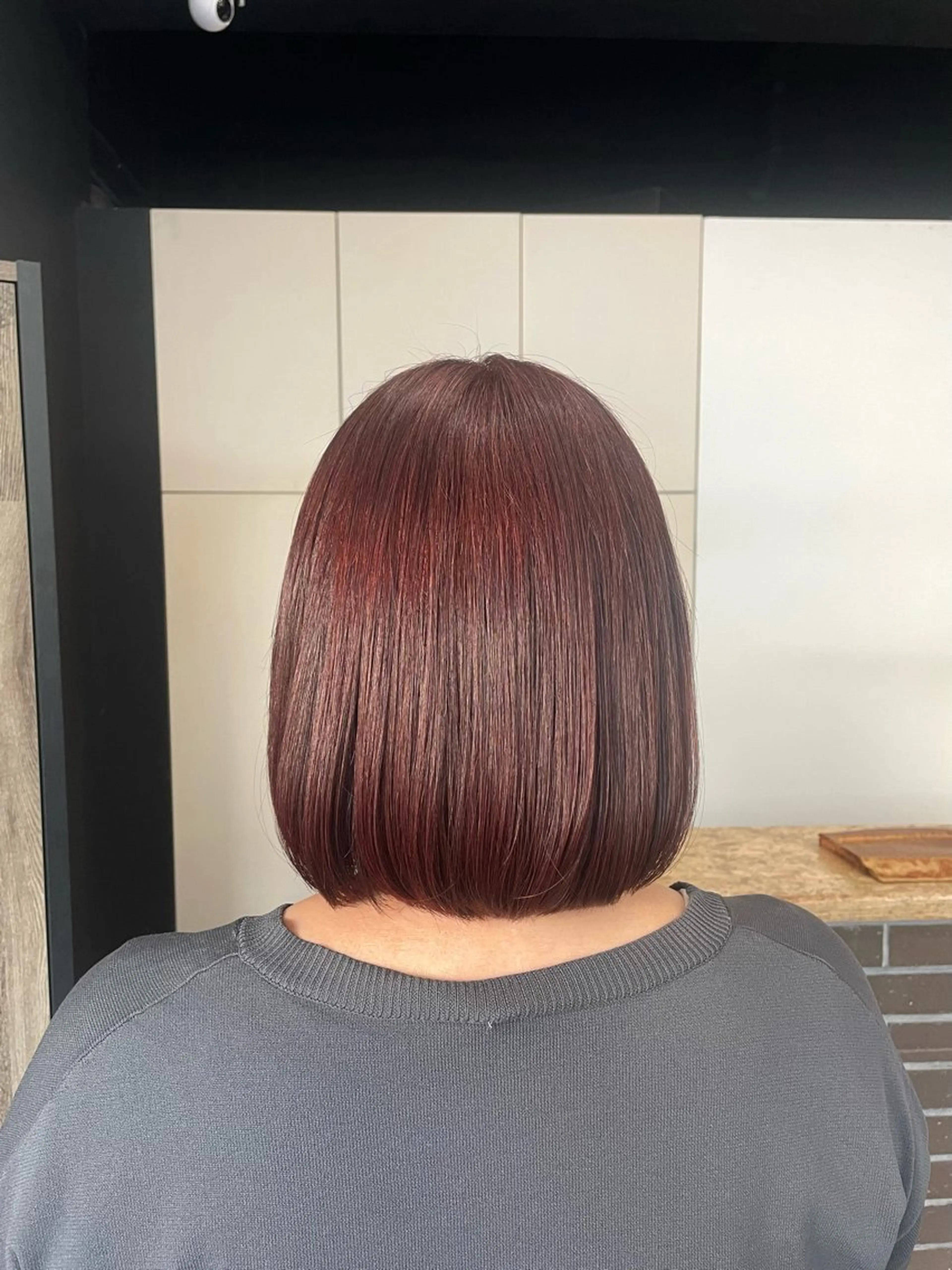 ショート カラー 新岡 萌乃のヘアスタイル