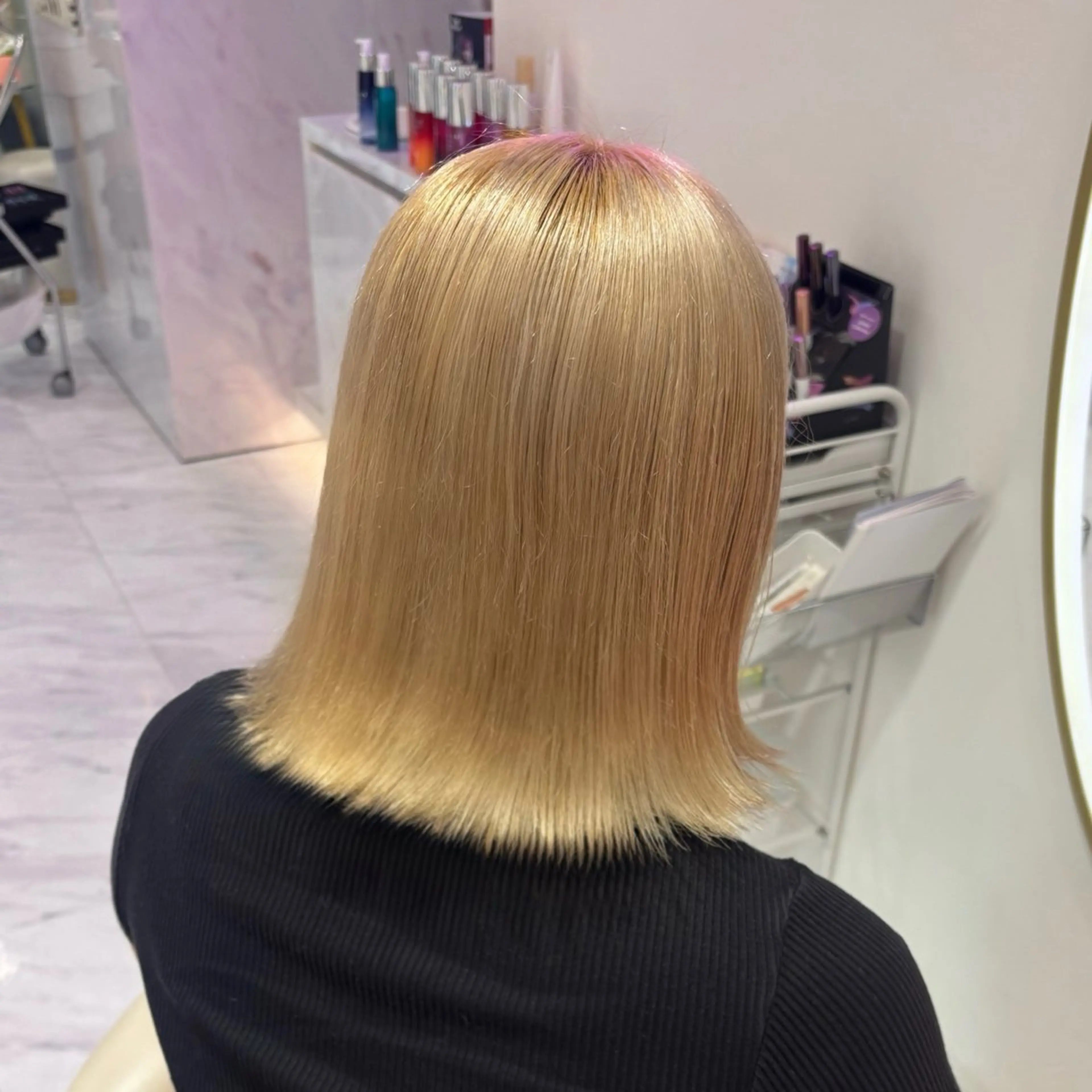 ショート カラー ブロンド 🍯Ayu/ハイトー ン/ブリーチ/ヘアメのヘアスタイル