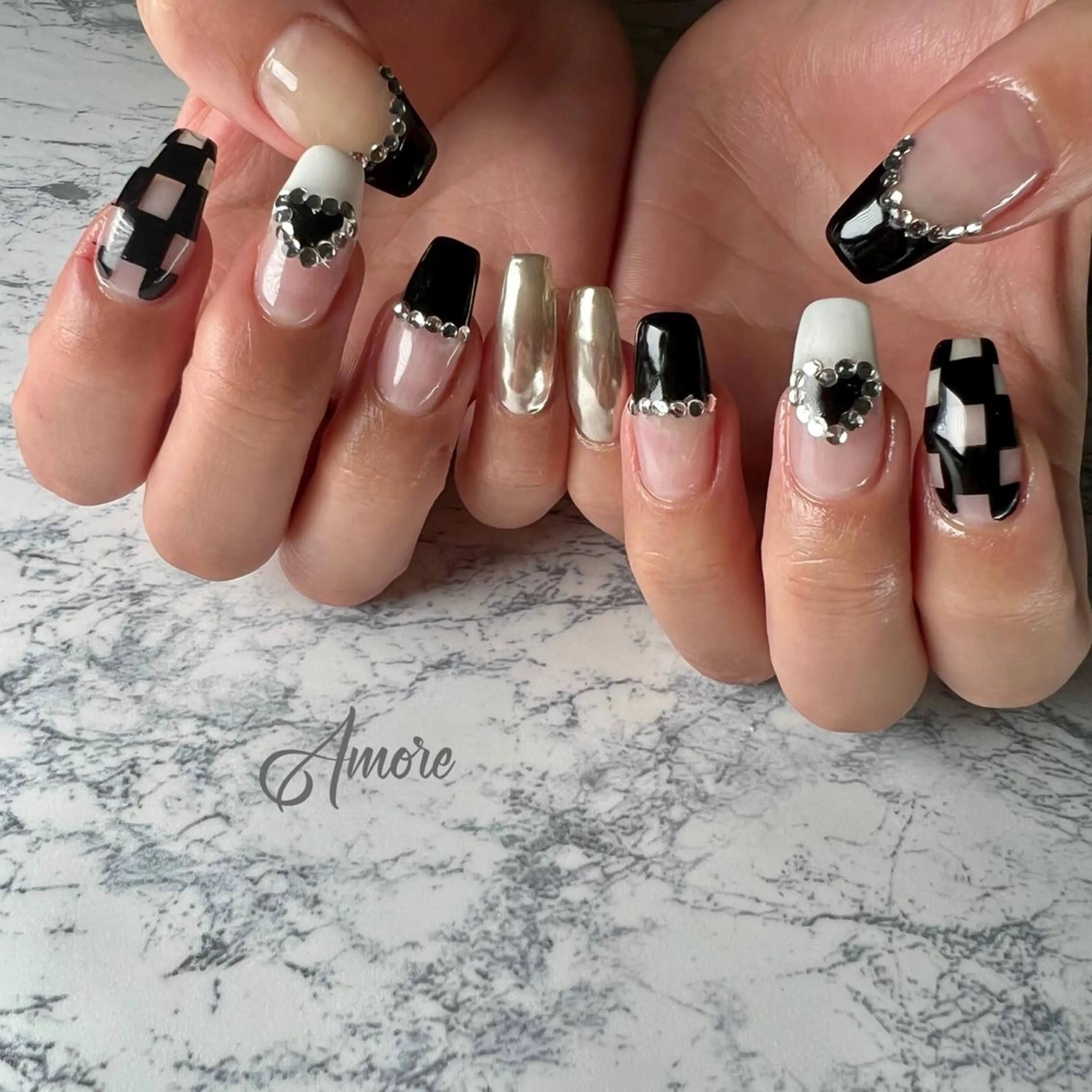 ネイル ジェルネイル 氷ネイル・うるうるネイル マグネットネイル ミラーネイル ニュアンスネイル You kyehwaのネイルデザイン