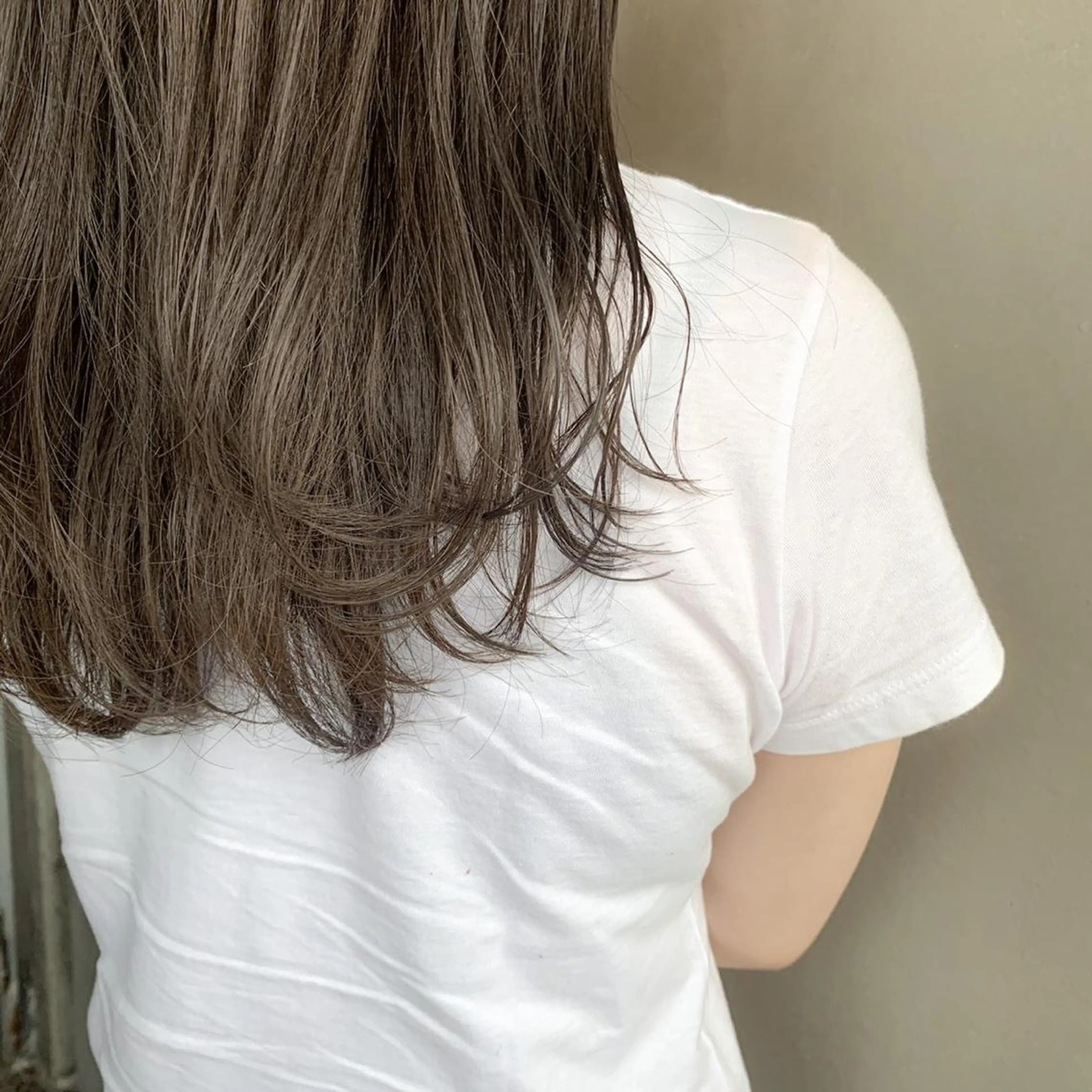 セミロング カラー カット ヘアカラー 【天満1艶髪】潤艶/ 髪質改善🌹釣本竜哉のヘアスタイル