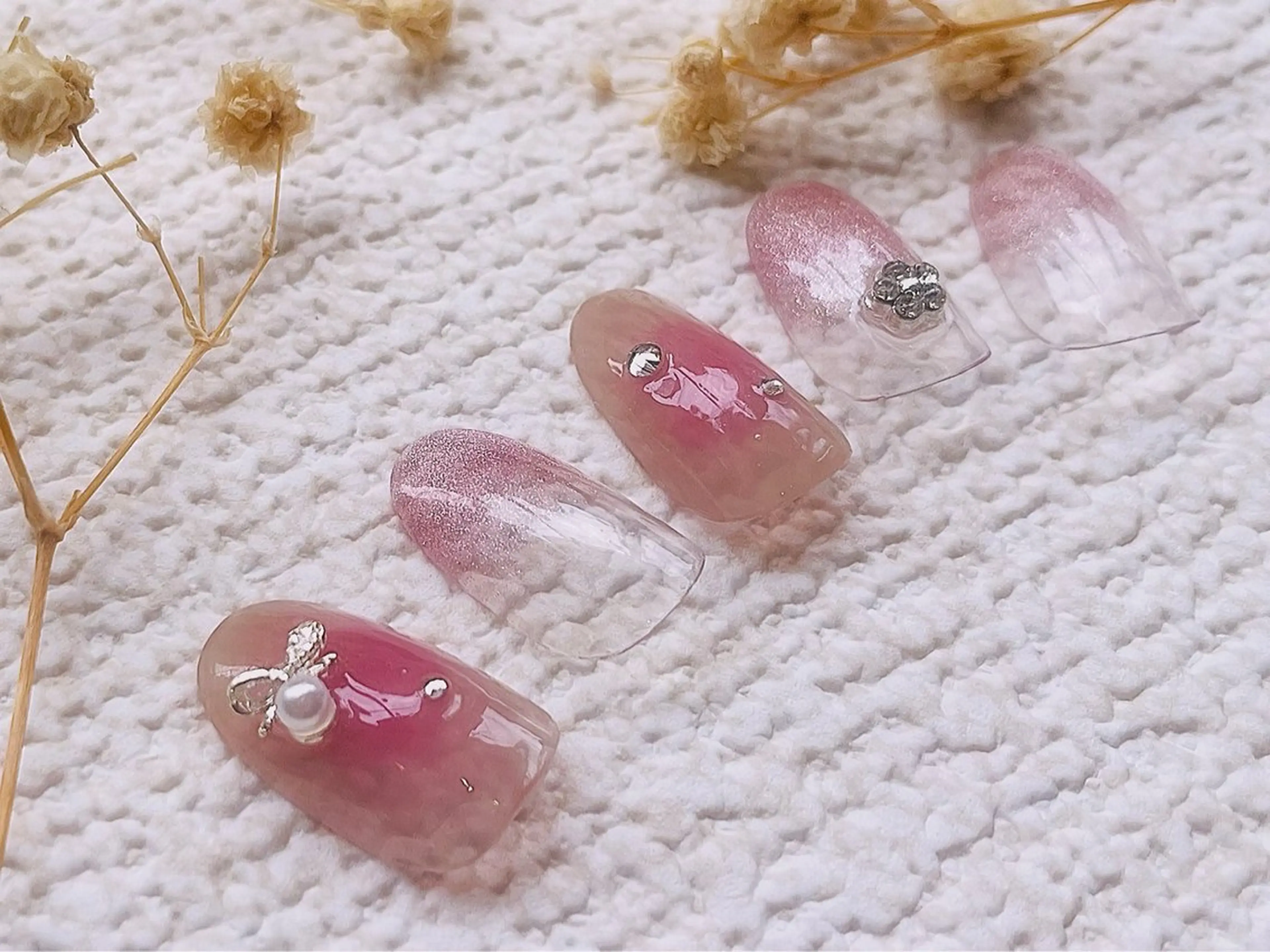 ネイル チークネイル グラデーション Regina Marinaのネイルデザイン