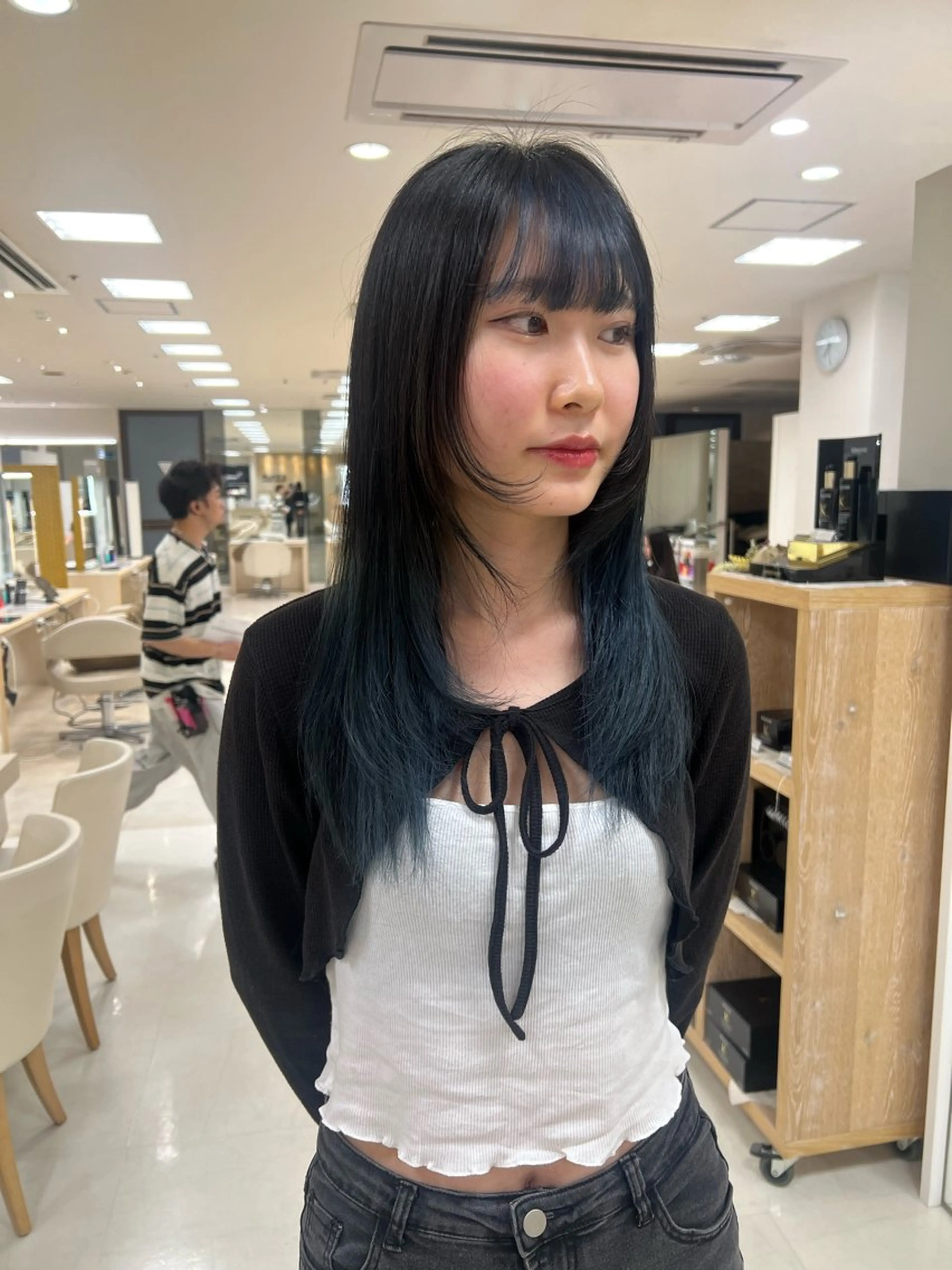 ミディアム カラー カット トリートメント ヘアセット ハイトーン/ウルフ /レイヤー/坂野幸伸のヘアスタイル