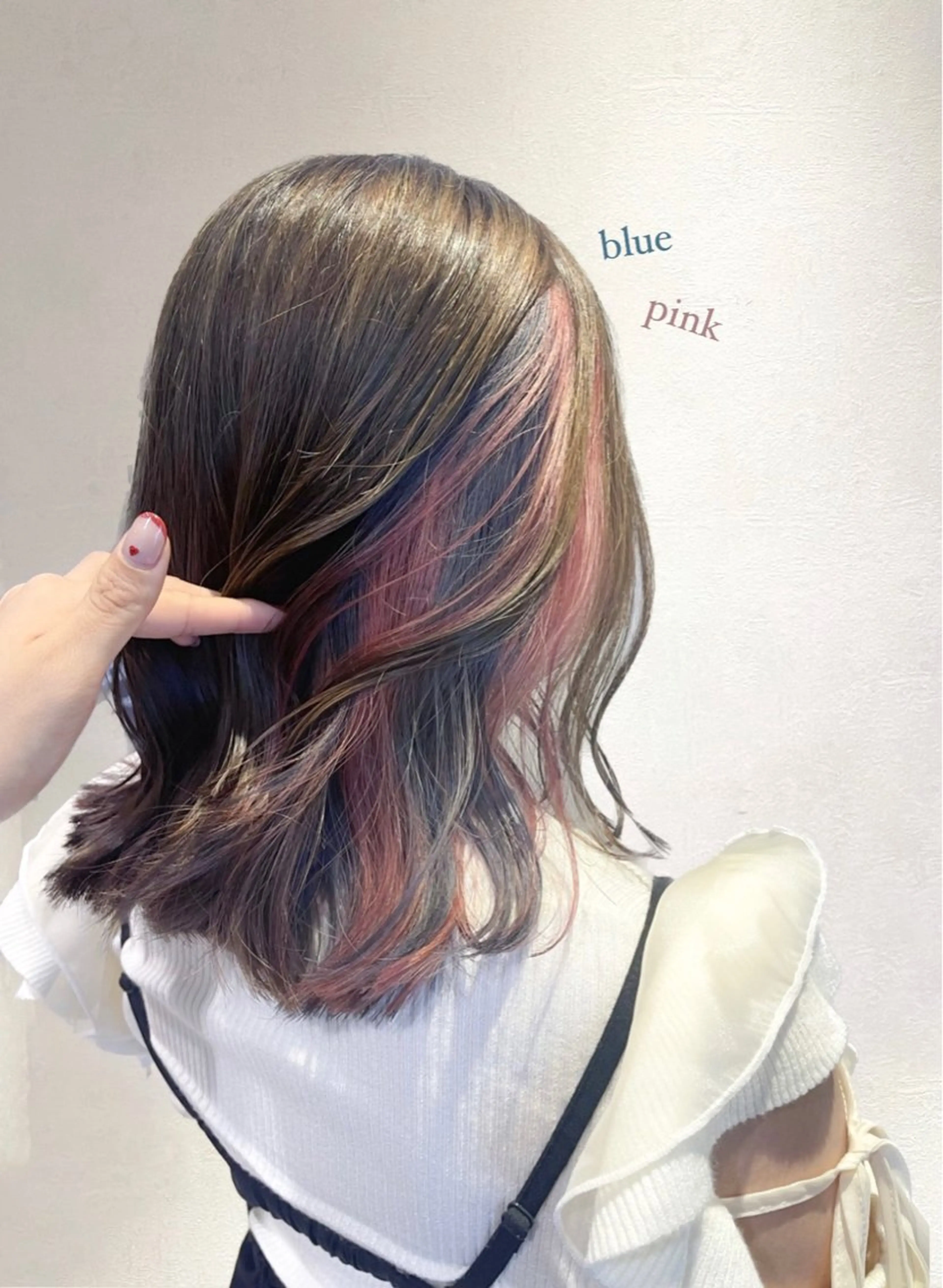 ミディアム カラー ブルーカラー ピンクカラー 透明感カラー／韓国 レイヤーmomokaのヘアスタイル