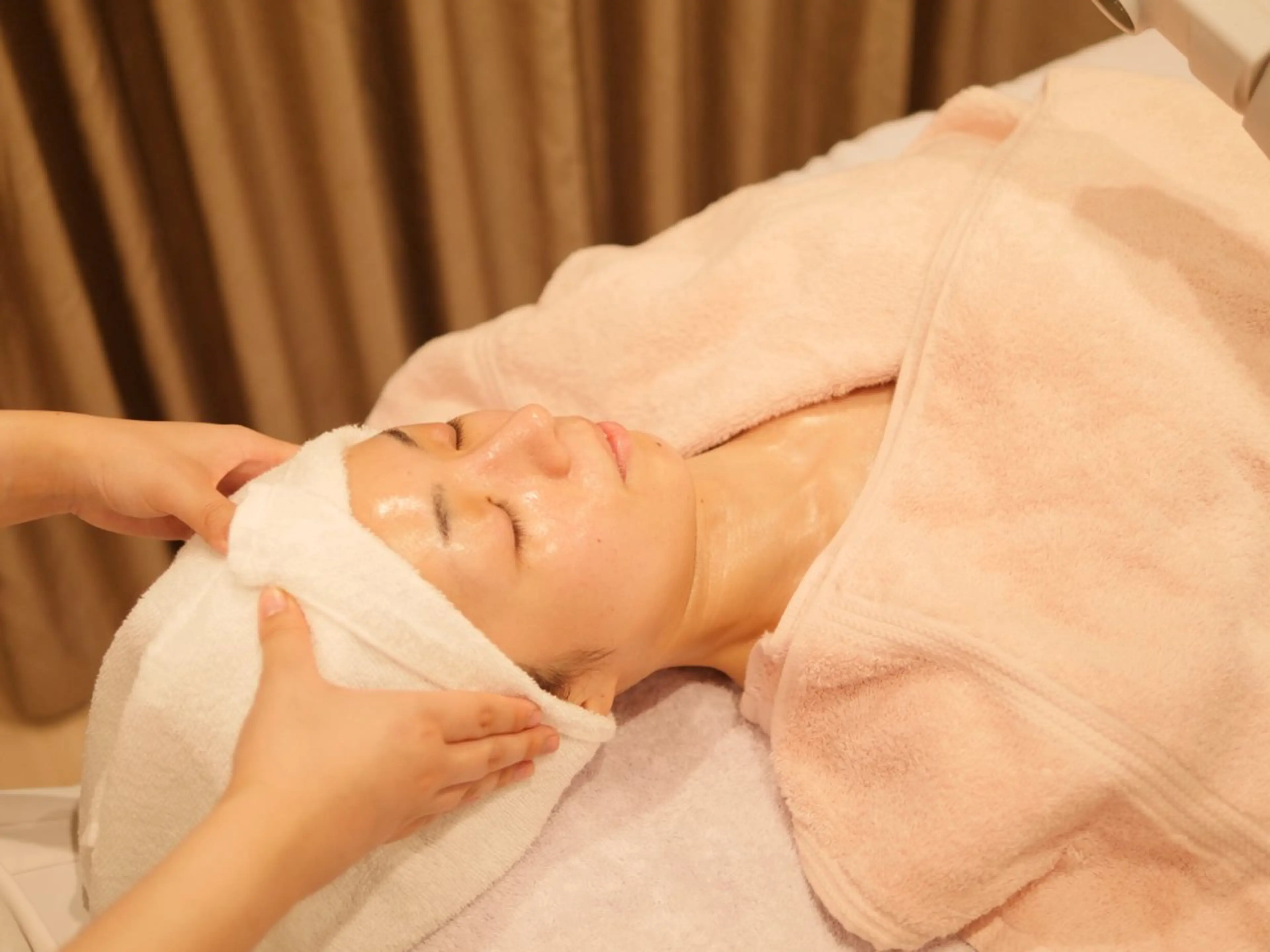 瑞穂区丸の内メナード 横山ともみのエステ・リラクイメージ